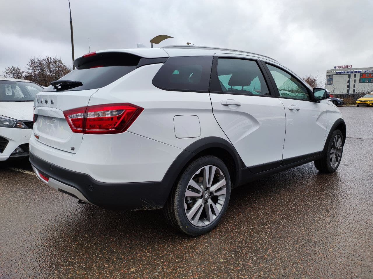LADA Vesta SW Cross миниатюра 3