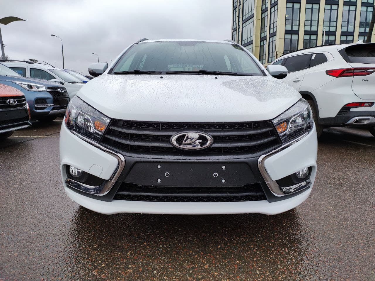 LADA Vesta SW миниатюра 2