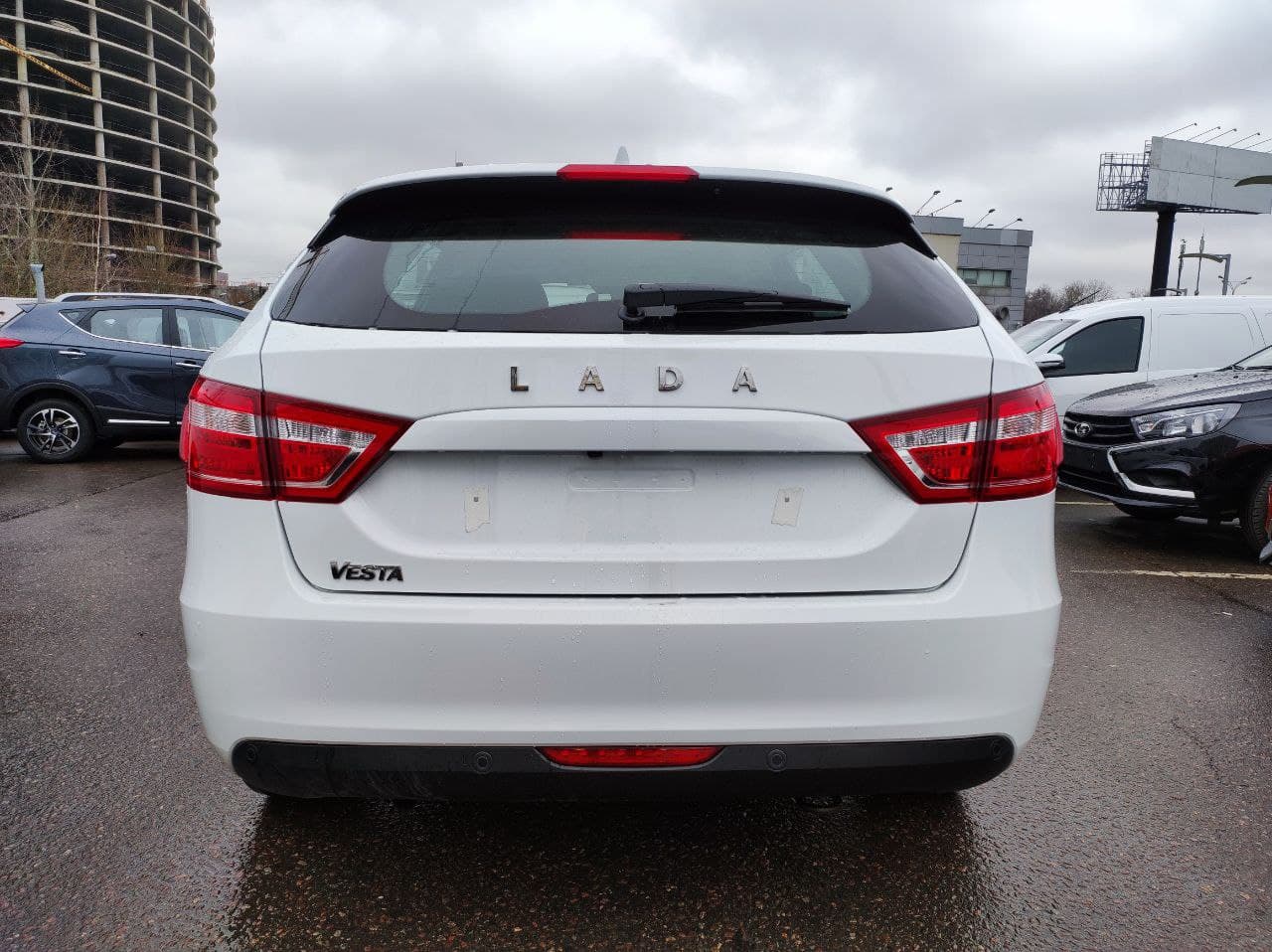 LADA Vesta SW миниатюра 4