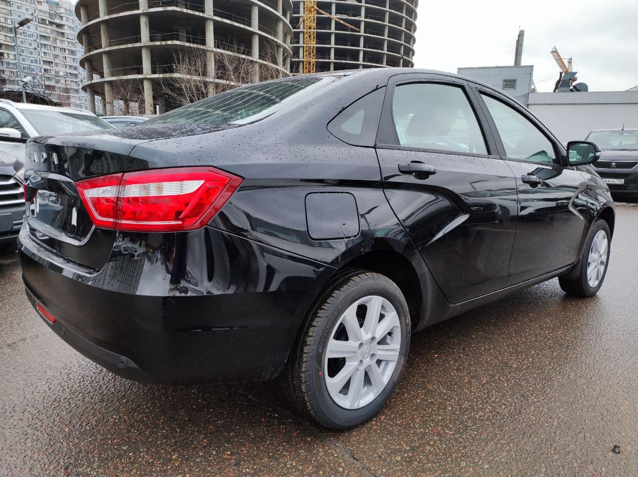 LADA Vesta миниатюра 3