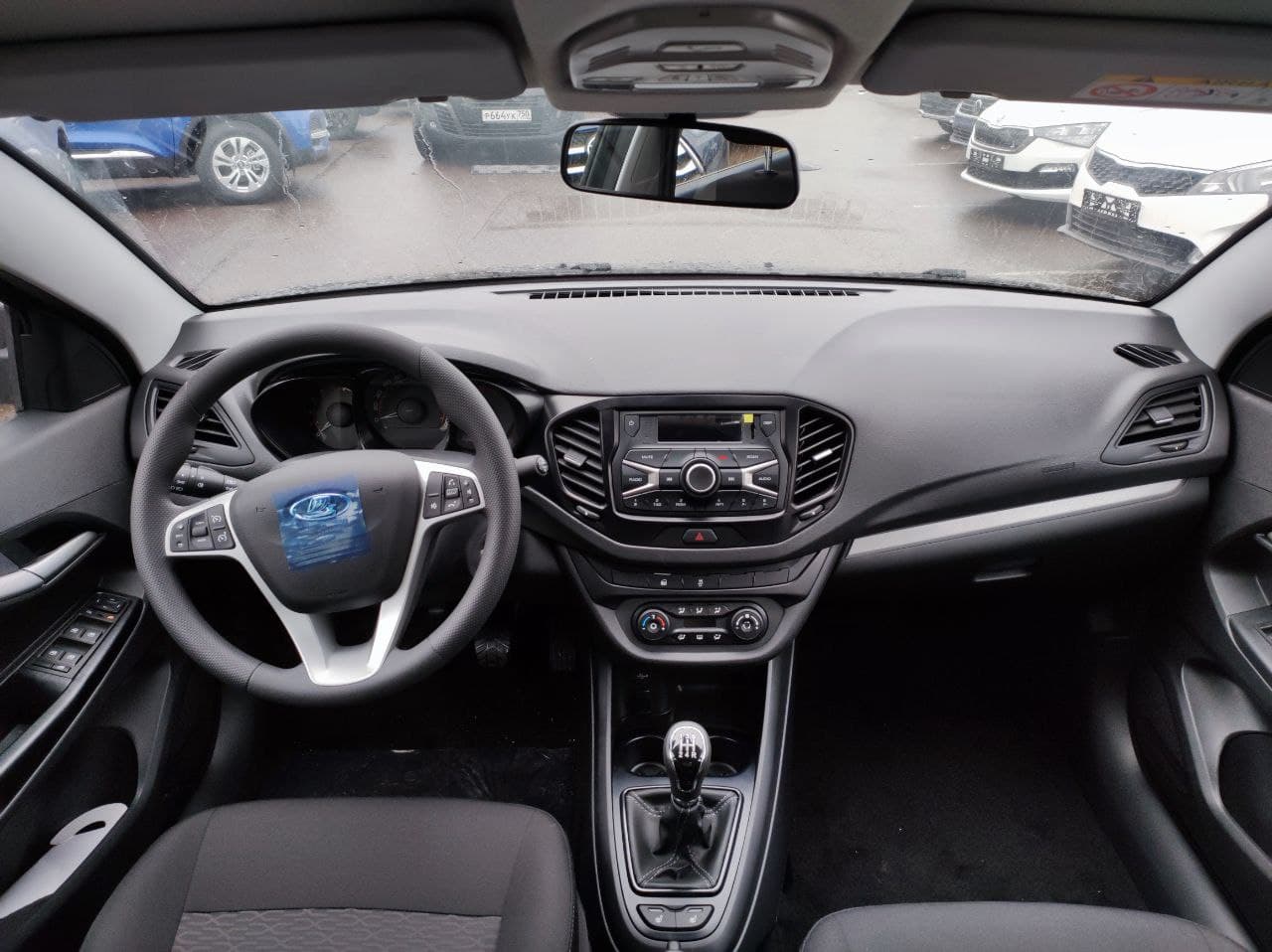 LADA Vesta миниатюра 6