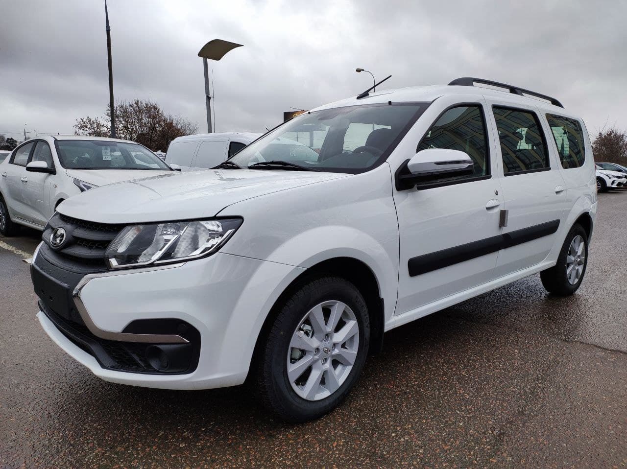 Превью LADA Largus New 7 мест