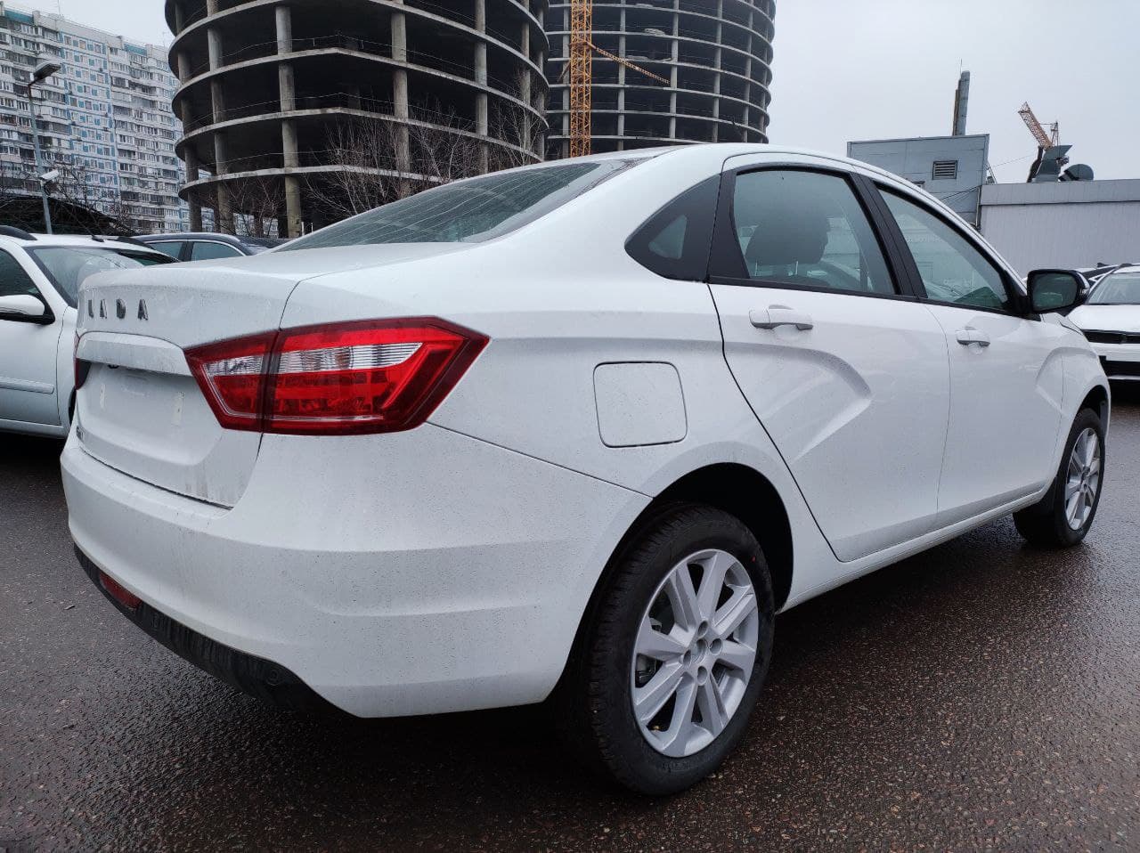 LADA Vesta миниатюра 3