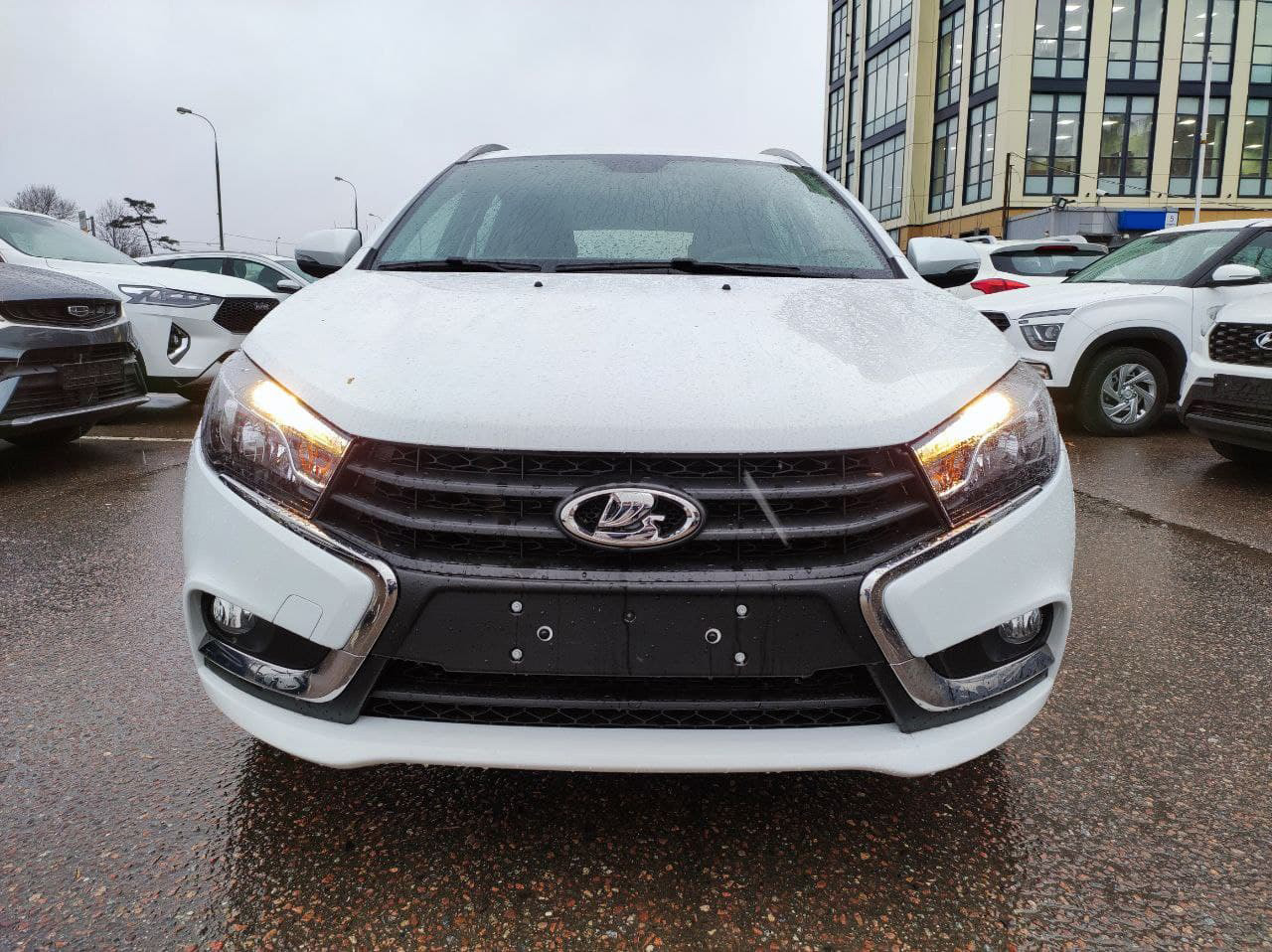 LADA Vesta SW миниатюра 2