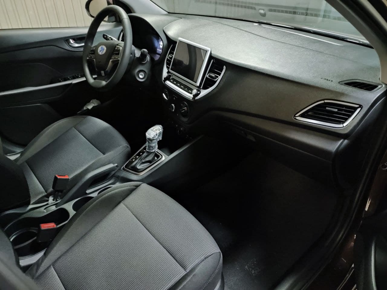 HYUNDAI Solaris миниатюра 9
