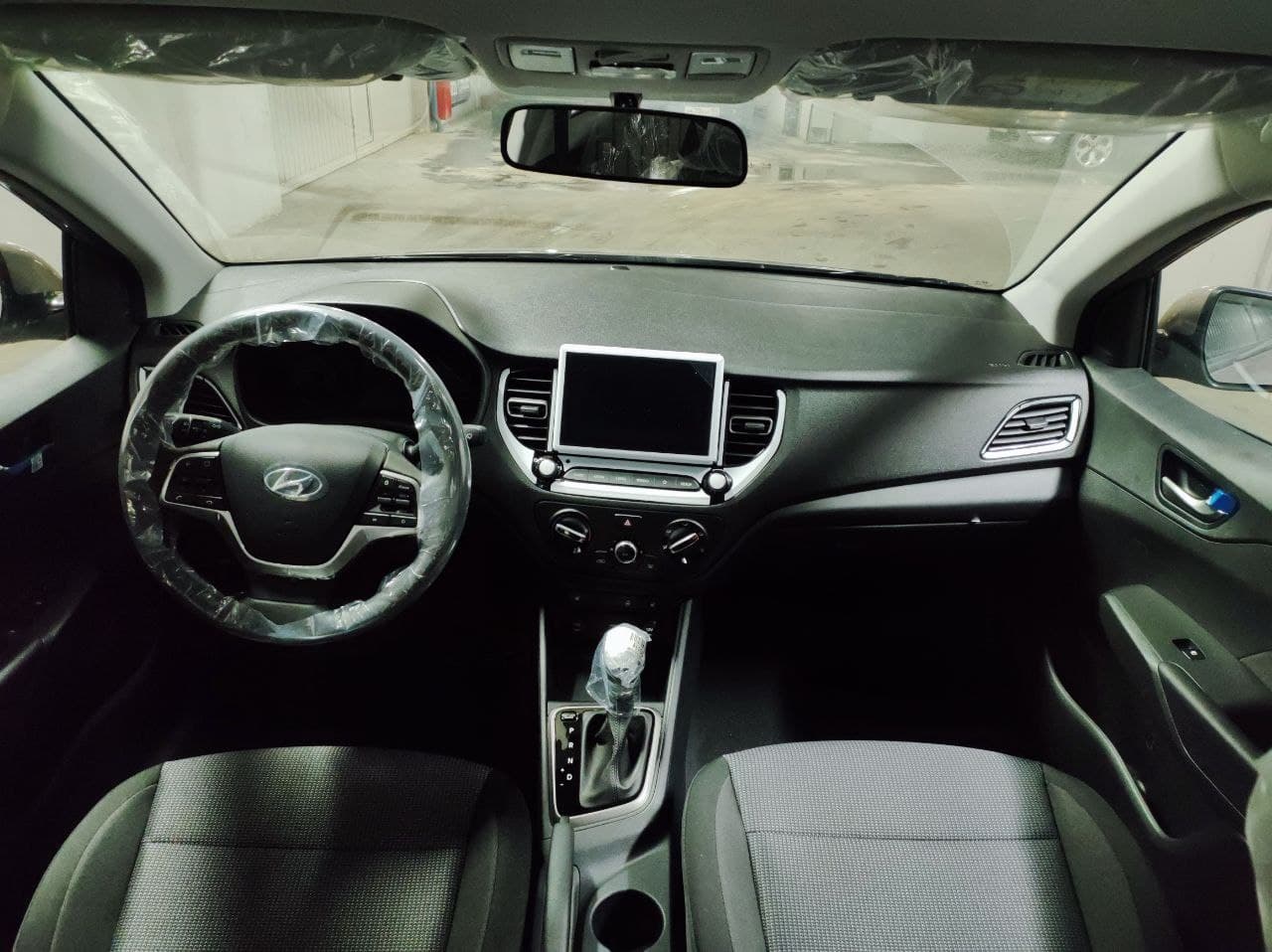 HYUNDAI Solaris миниатюра 6