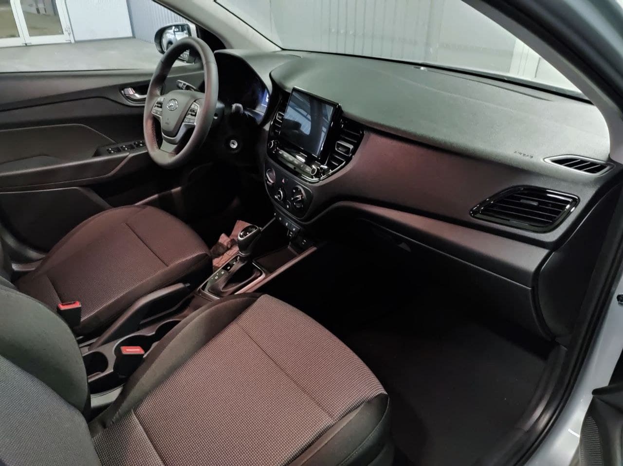 HYUNDAI Solaris миниатюра 9