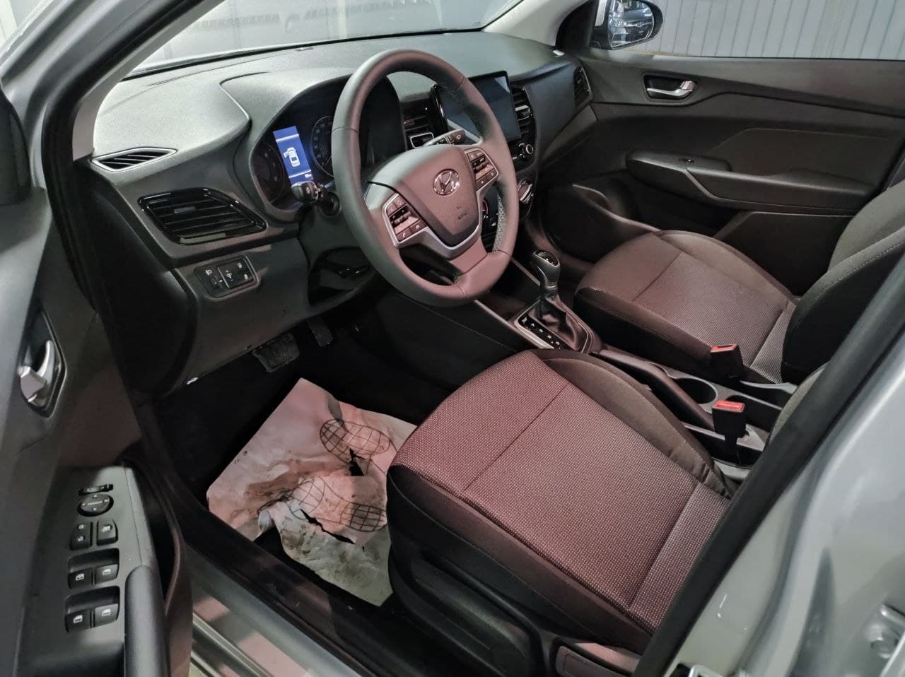 HYUNDAI Solaris миниатюра 7