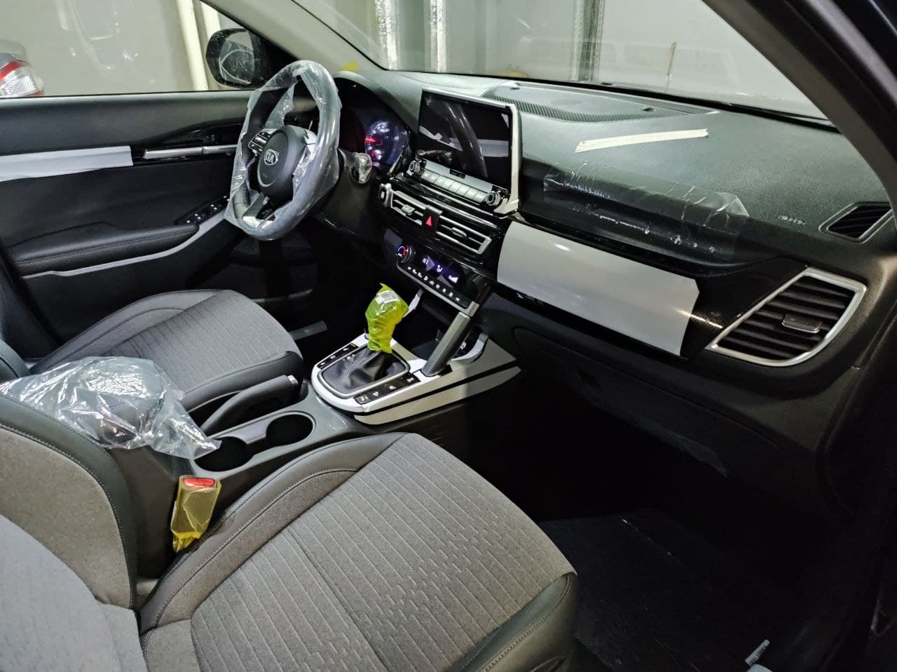 KIA Seltos миниатюра 9