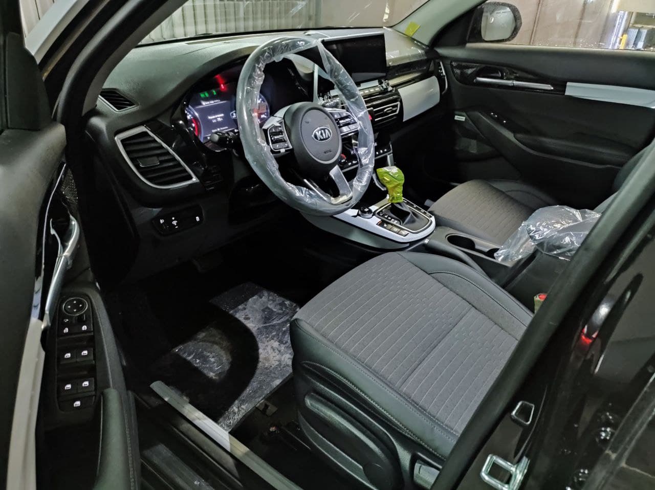 KIA Seltos миниатюра 7