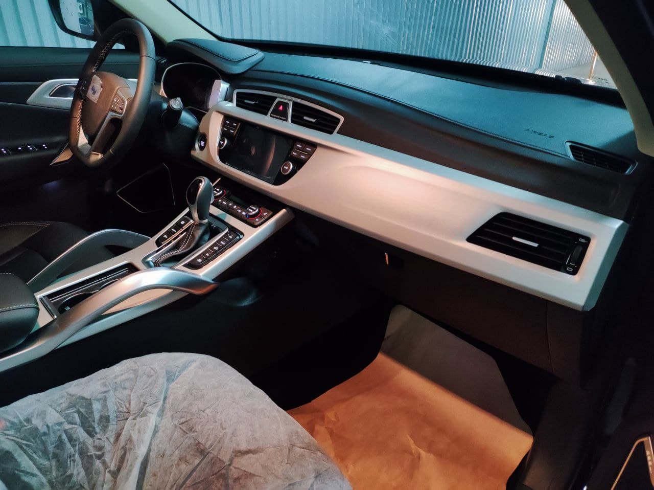 GEELY Atlas миниатюра 9