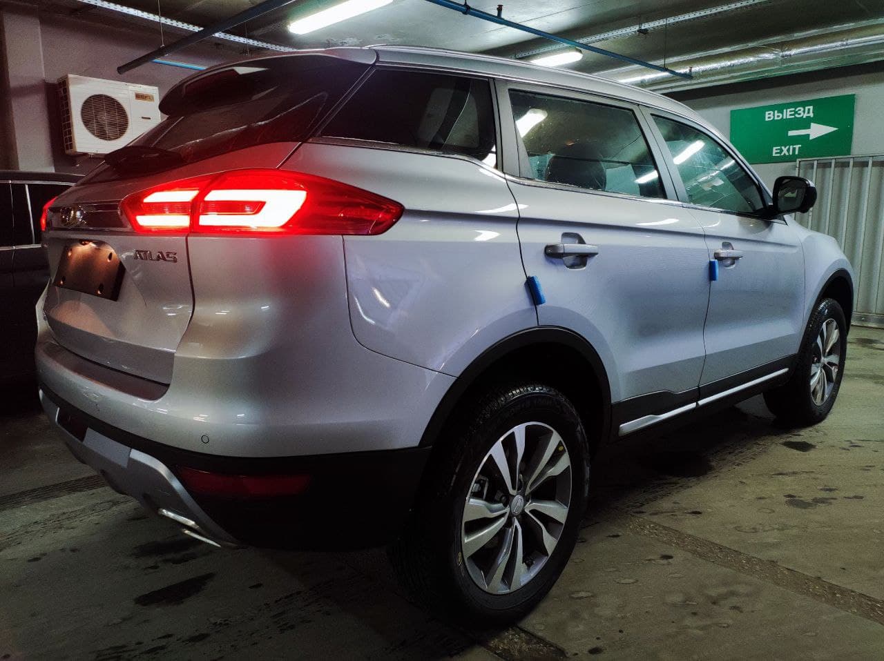 GEELY Atlas миниатюра 4