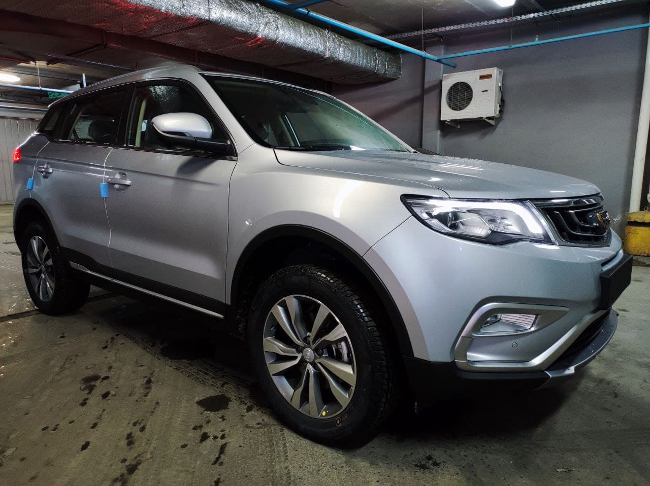 GEELY Atlas миниатюра 3
