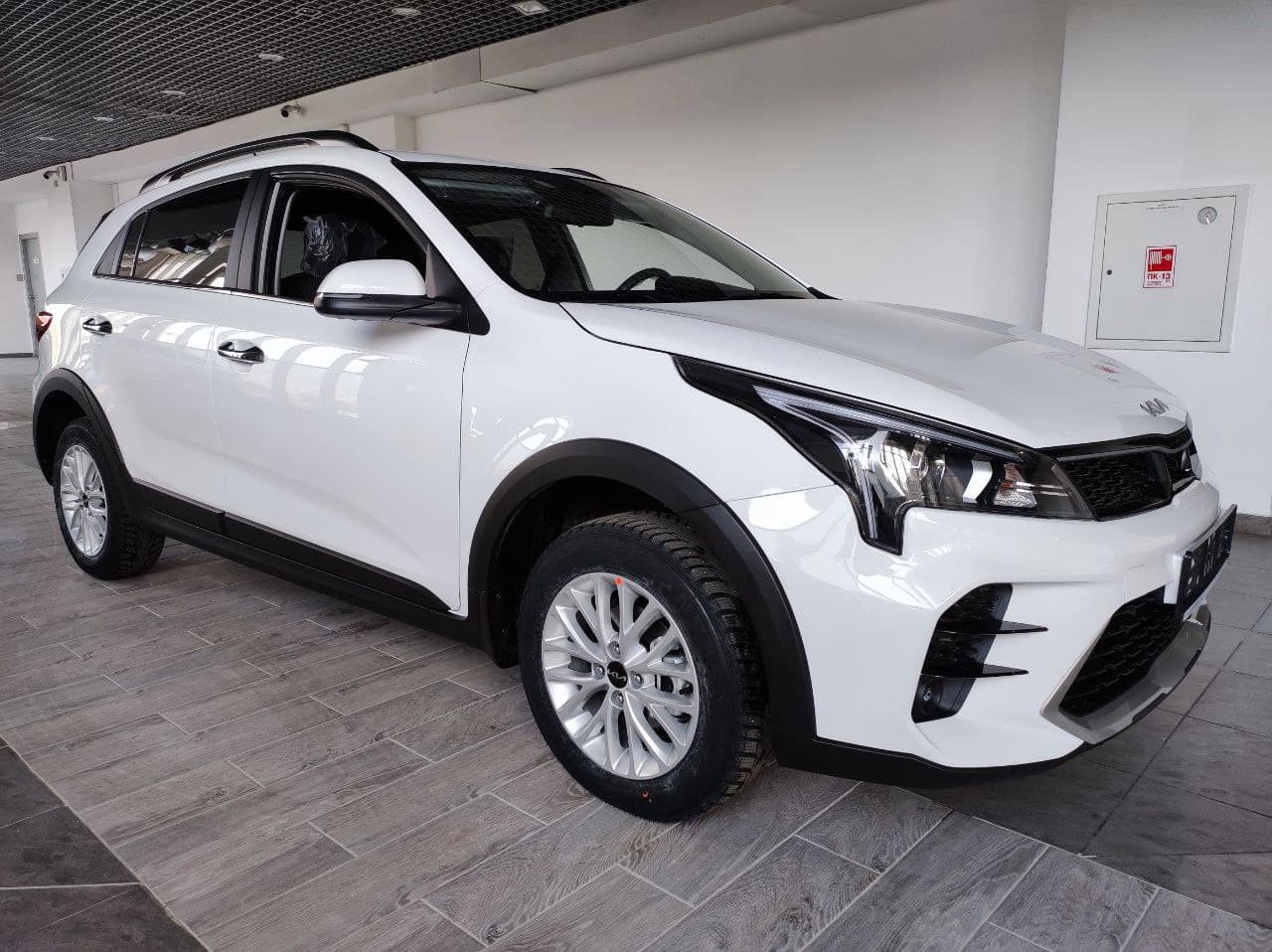KIA Rio X миниатюра 3