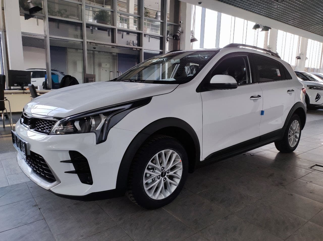 Превью KIA Rio X