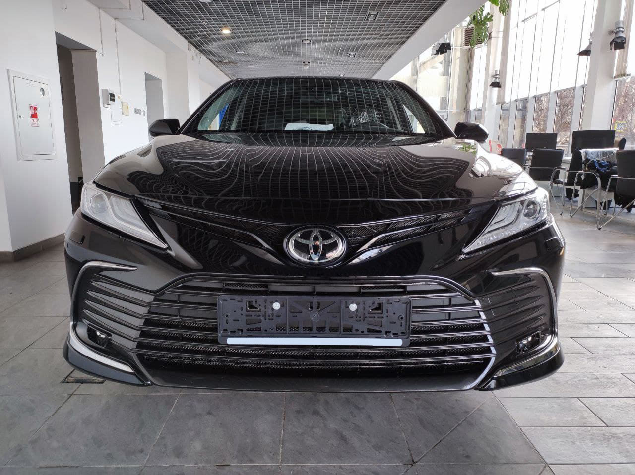 TOYOTA Camry миниатюра 2