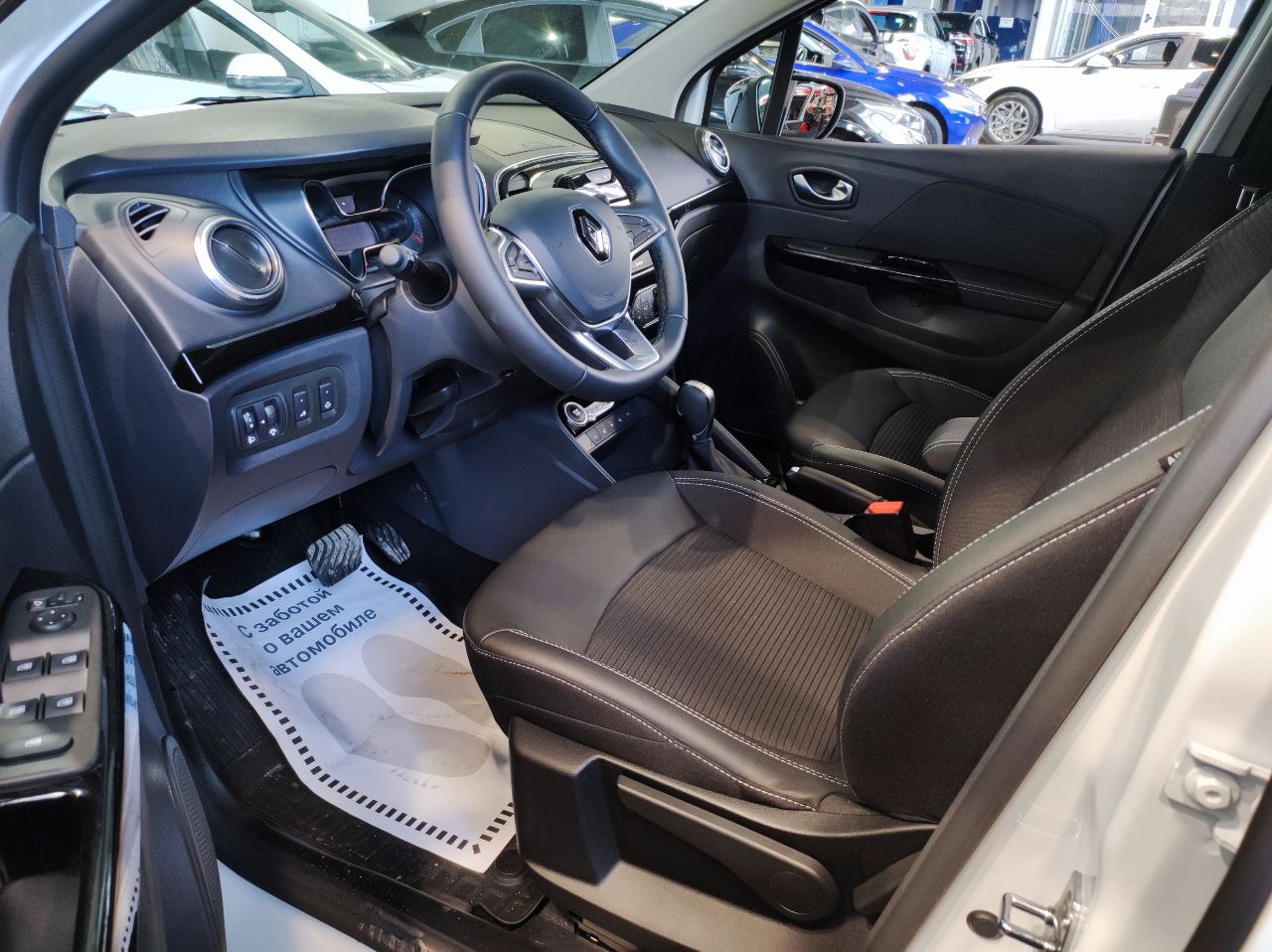 RENAULT Kaptur миниатюра 7