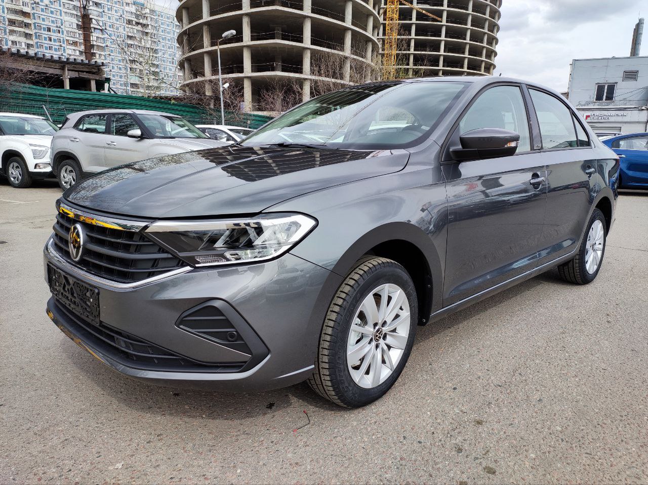 Превью VOLKSWAGEN Polo