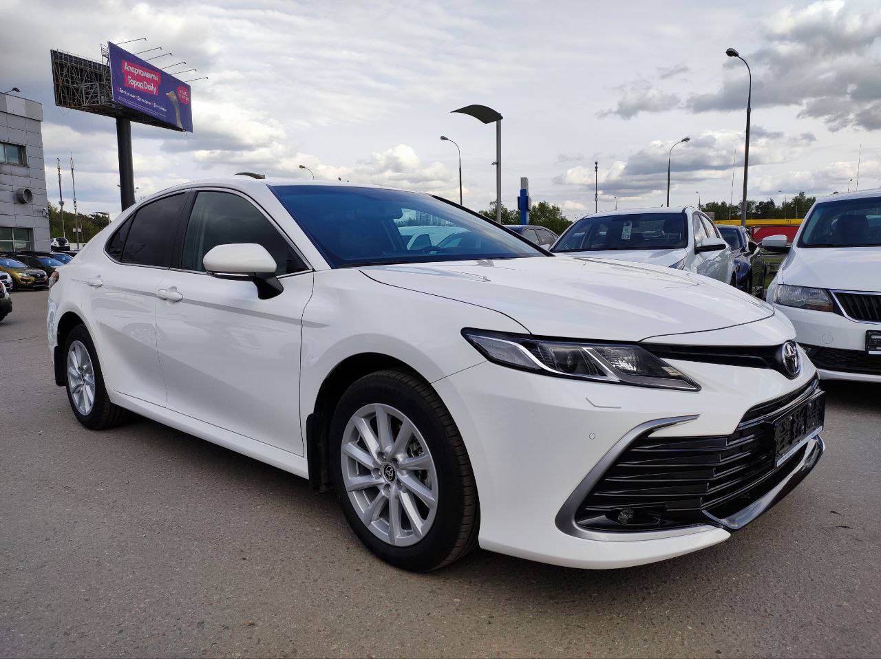 TOYOTA Camry миниатюра 3