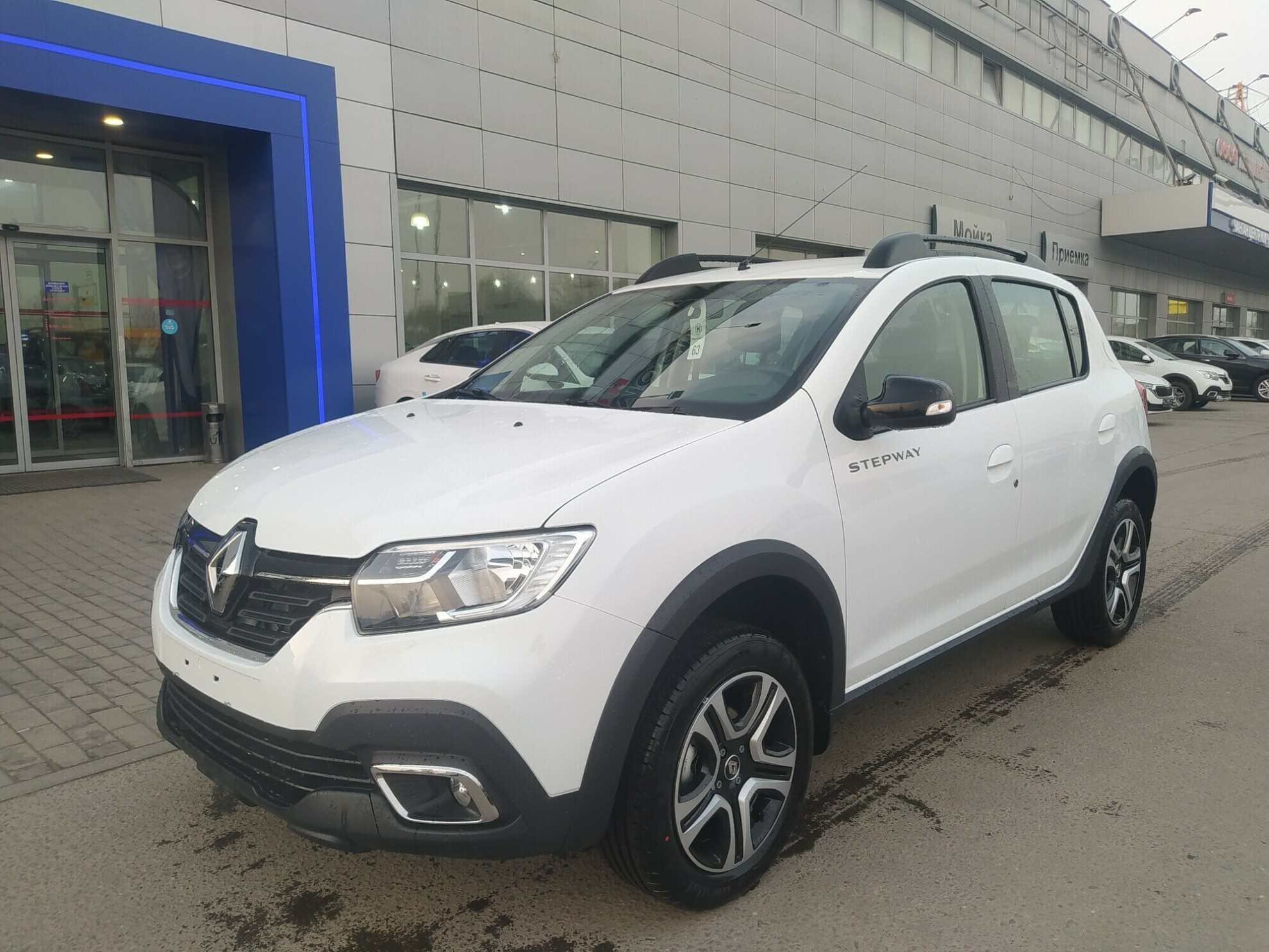 Превью RENAULT Sandero Stepway