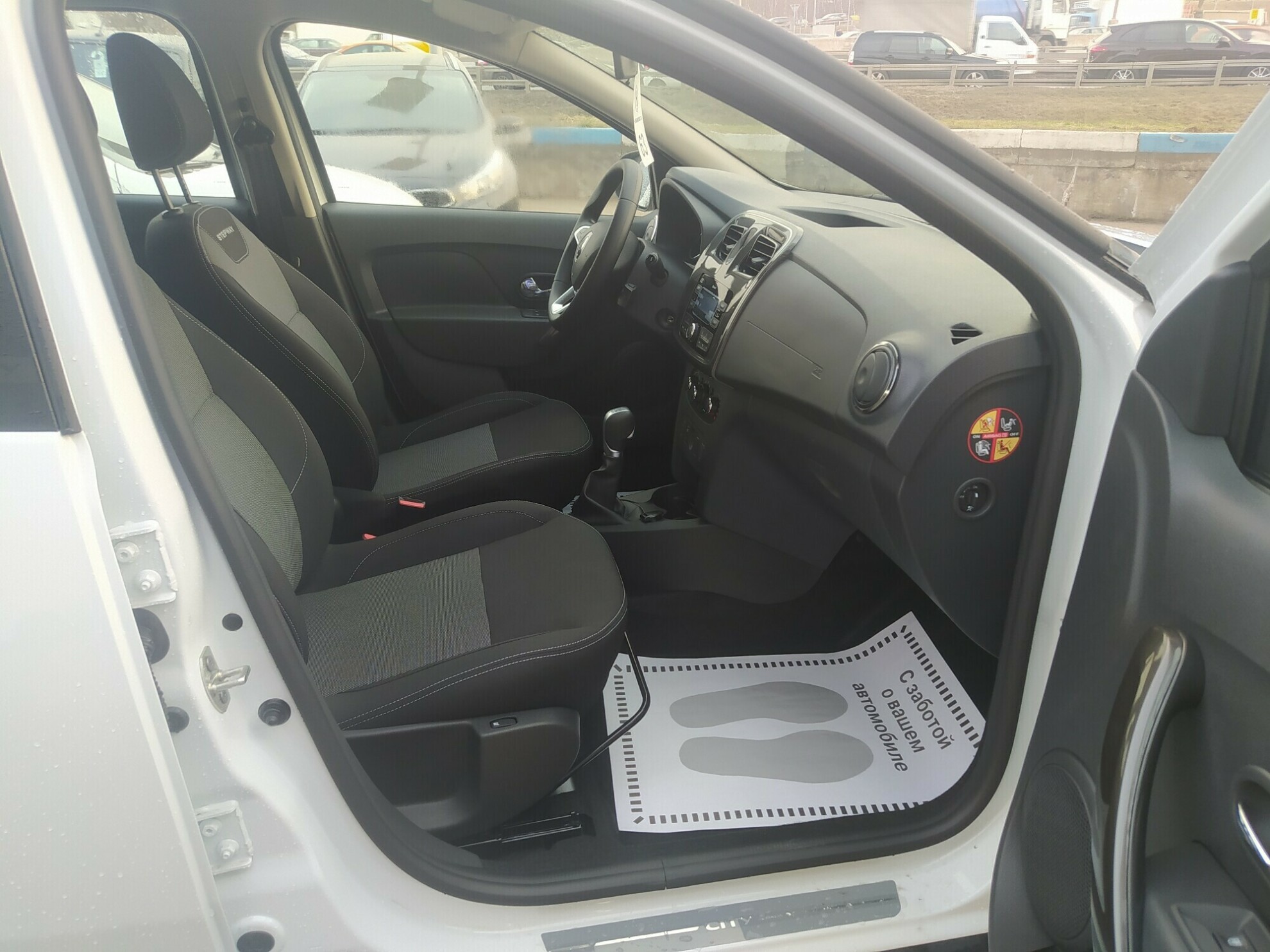 RENAULT Sandero Stepway миниатюра 9
