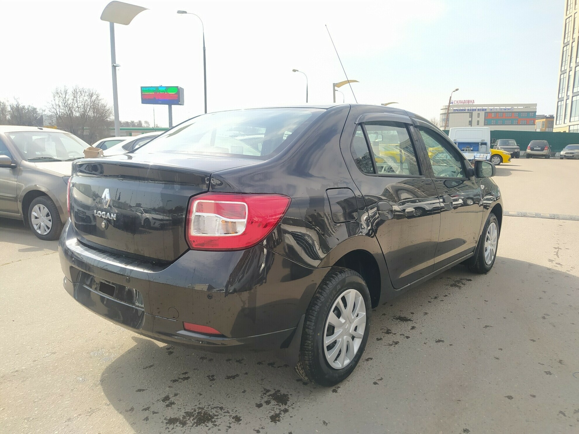 RENAULT Logan миниатюра 4