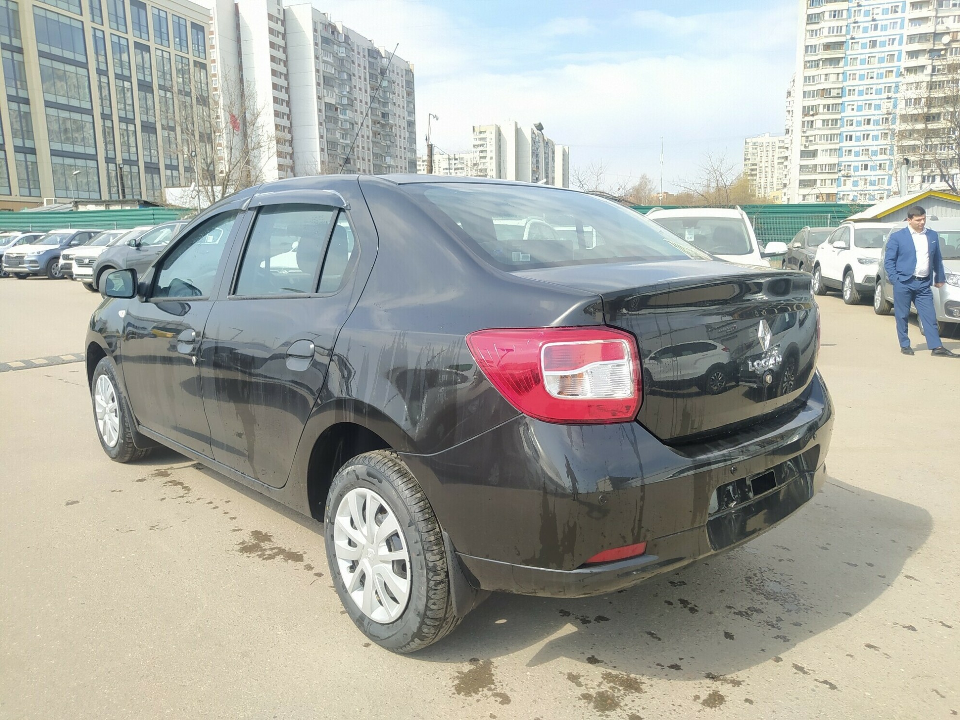 RENAULT Logan миниатюра 6