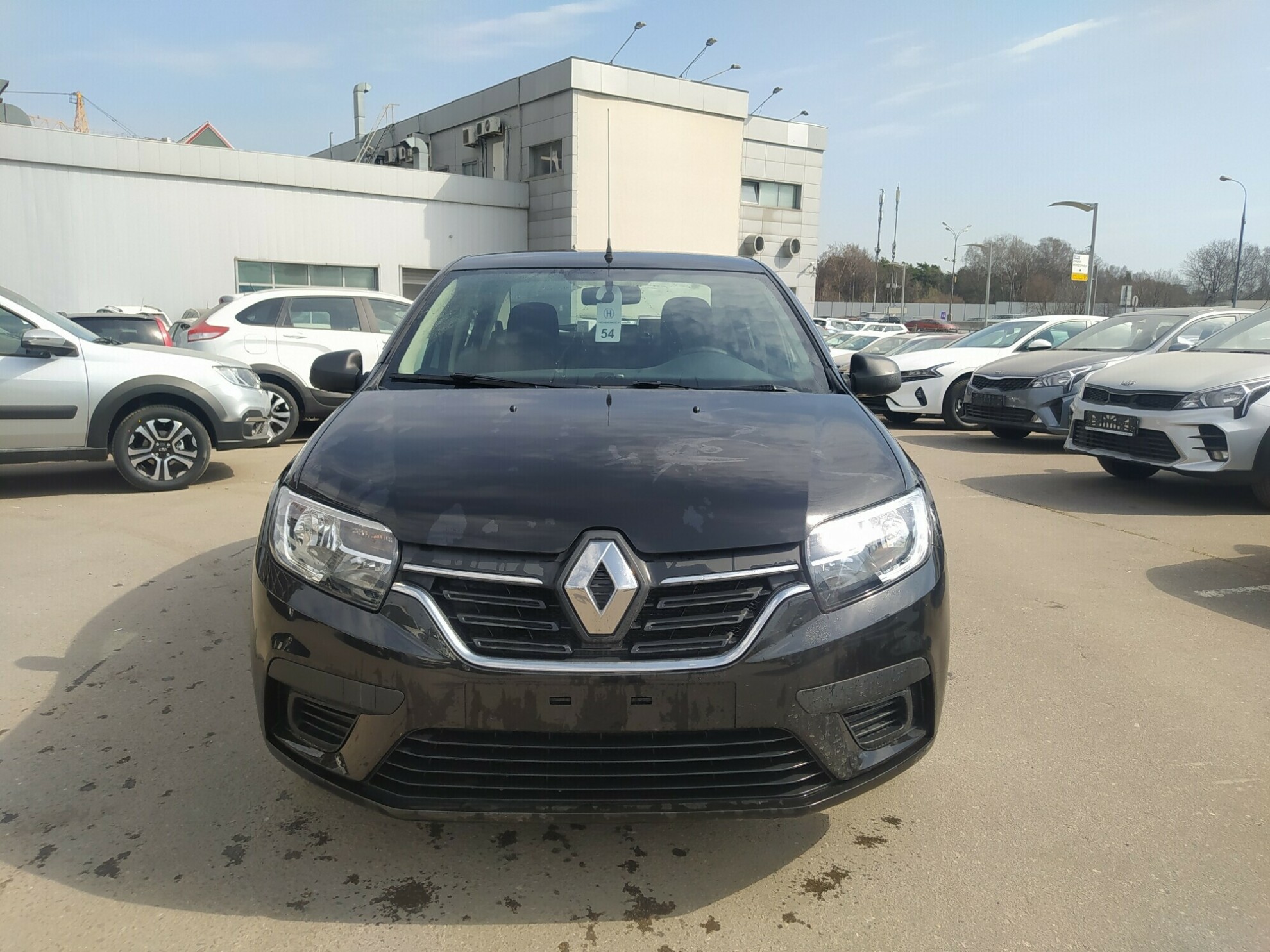 RENAULT Logan миниатюра 2