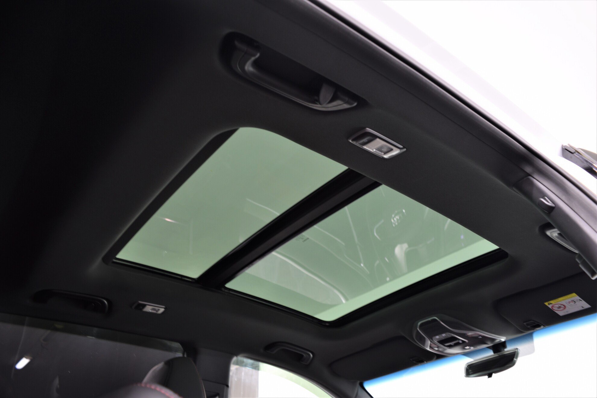 GEELY Coolray миниатюра 11