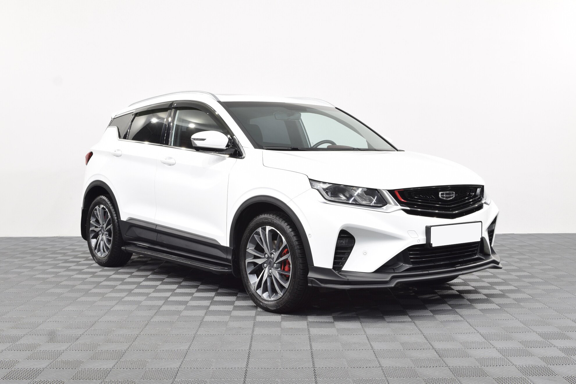 GEELY Coolray миниатюра 3
