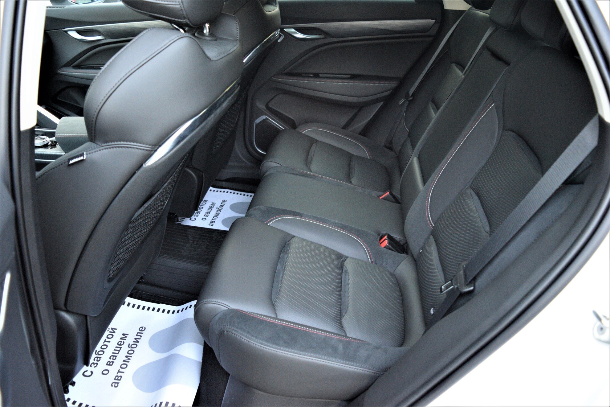 GEELY Tugella миниатюра 10