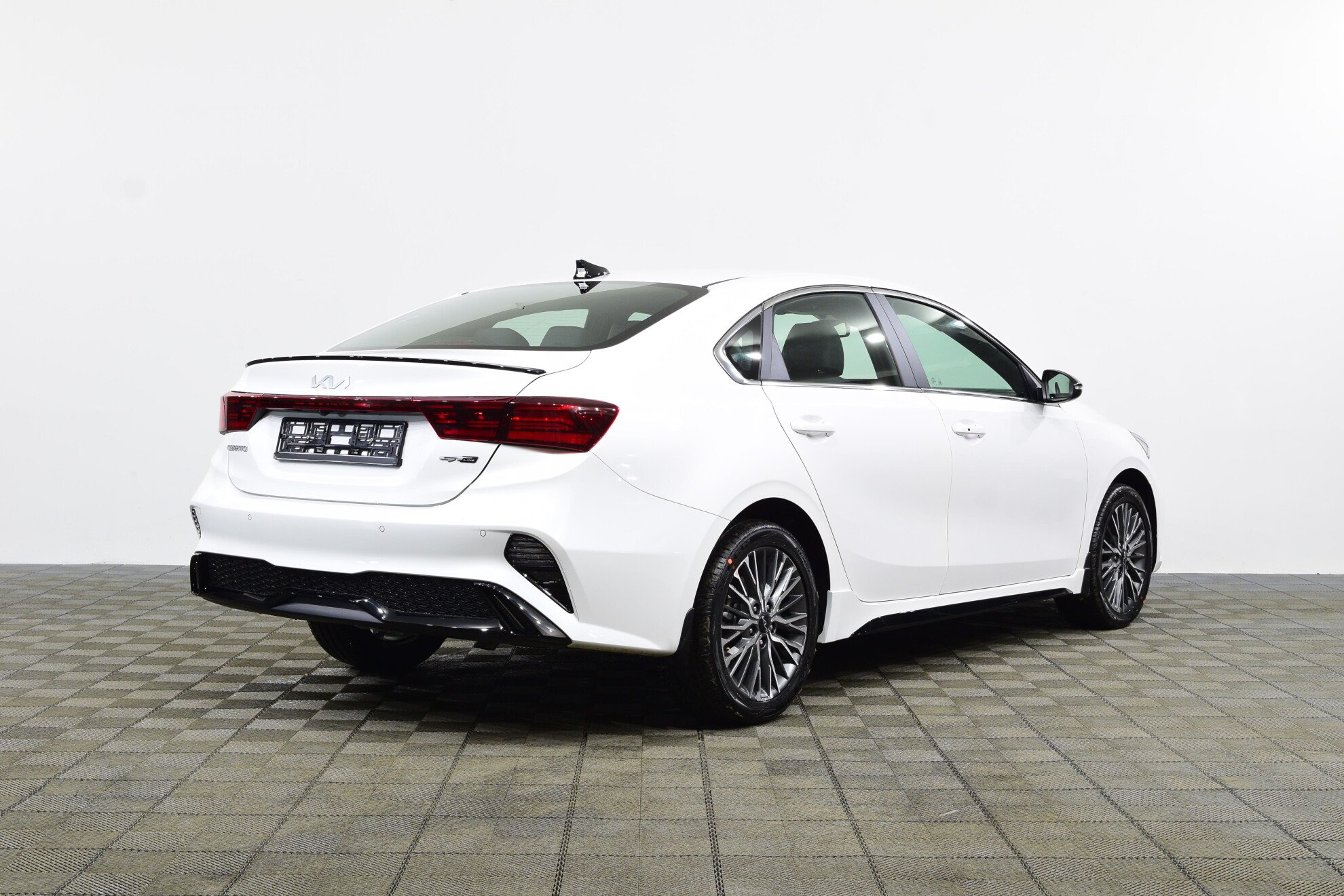 KIA Cerato миниатюра 4