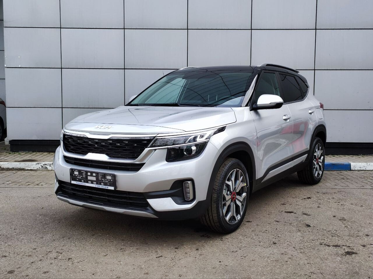 Превью KIA Seltos