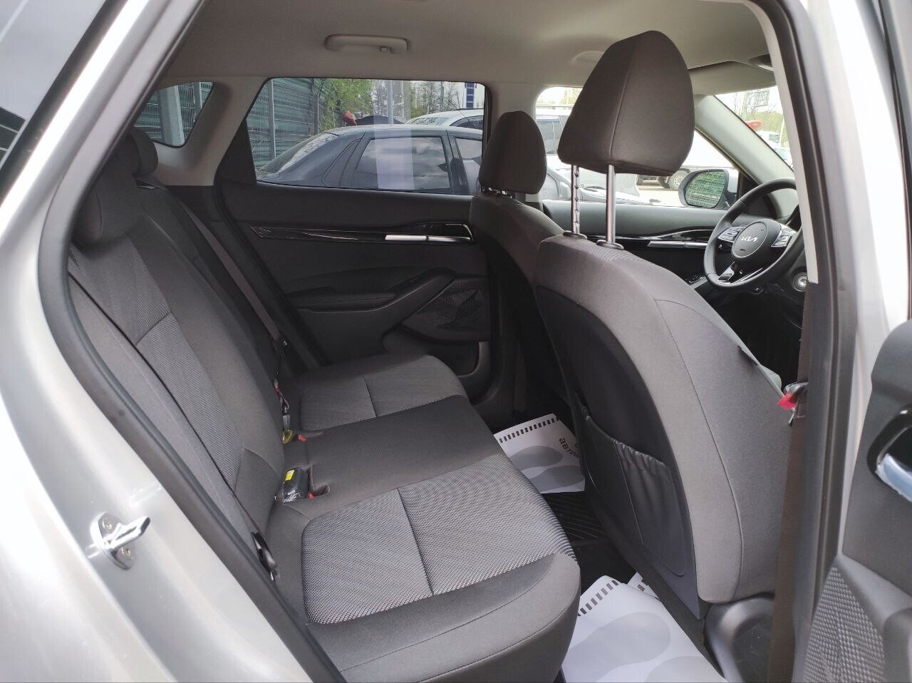 KIA Seltos миниатюра 10