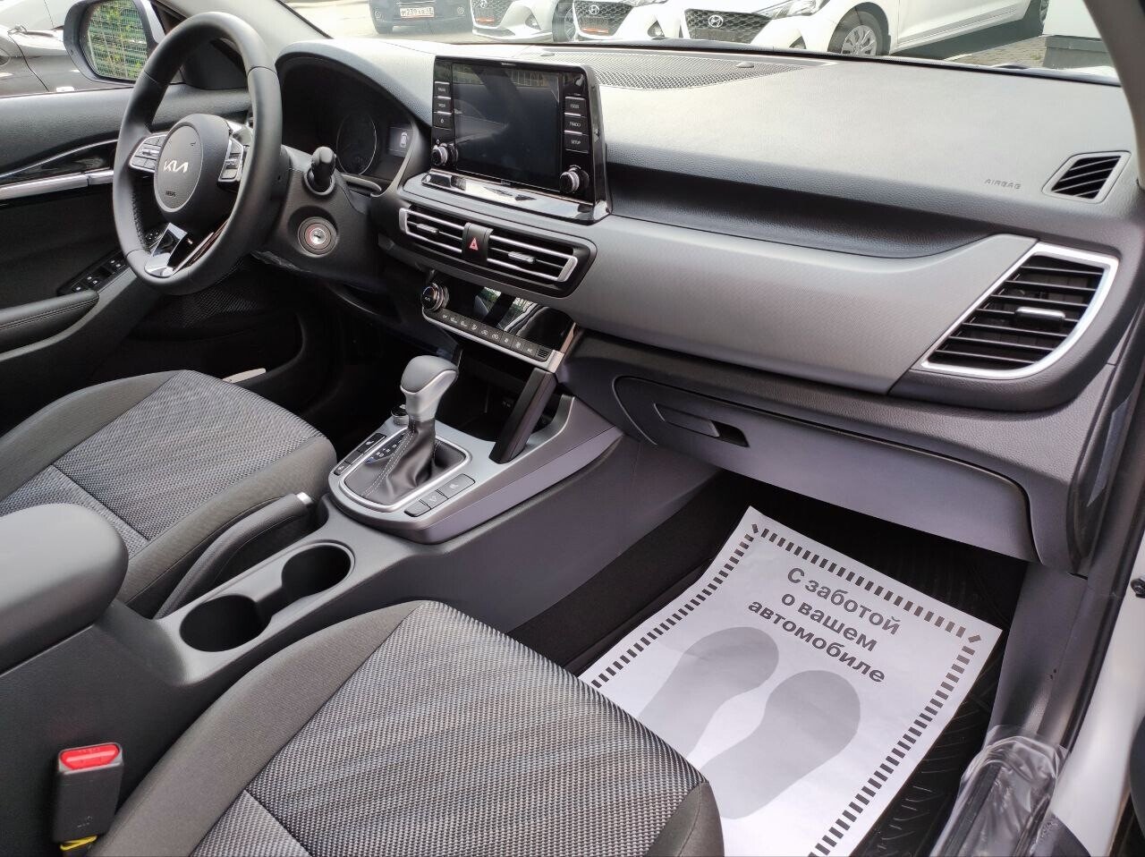 KIA Seltos миниатюра 9