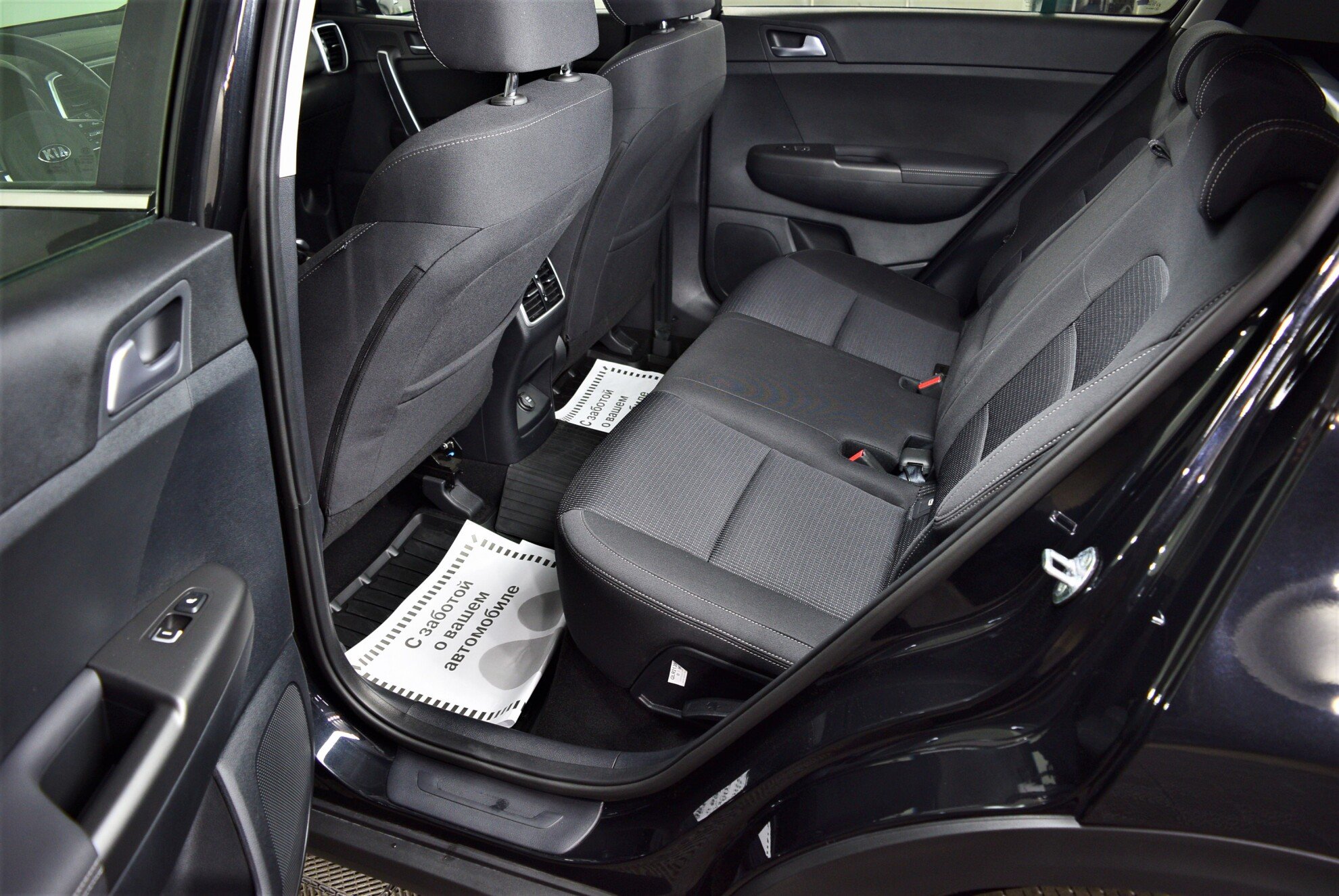 KIA Sportage миниатюра 9