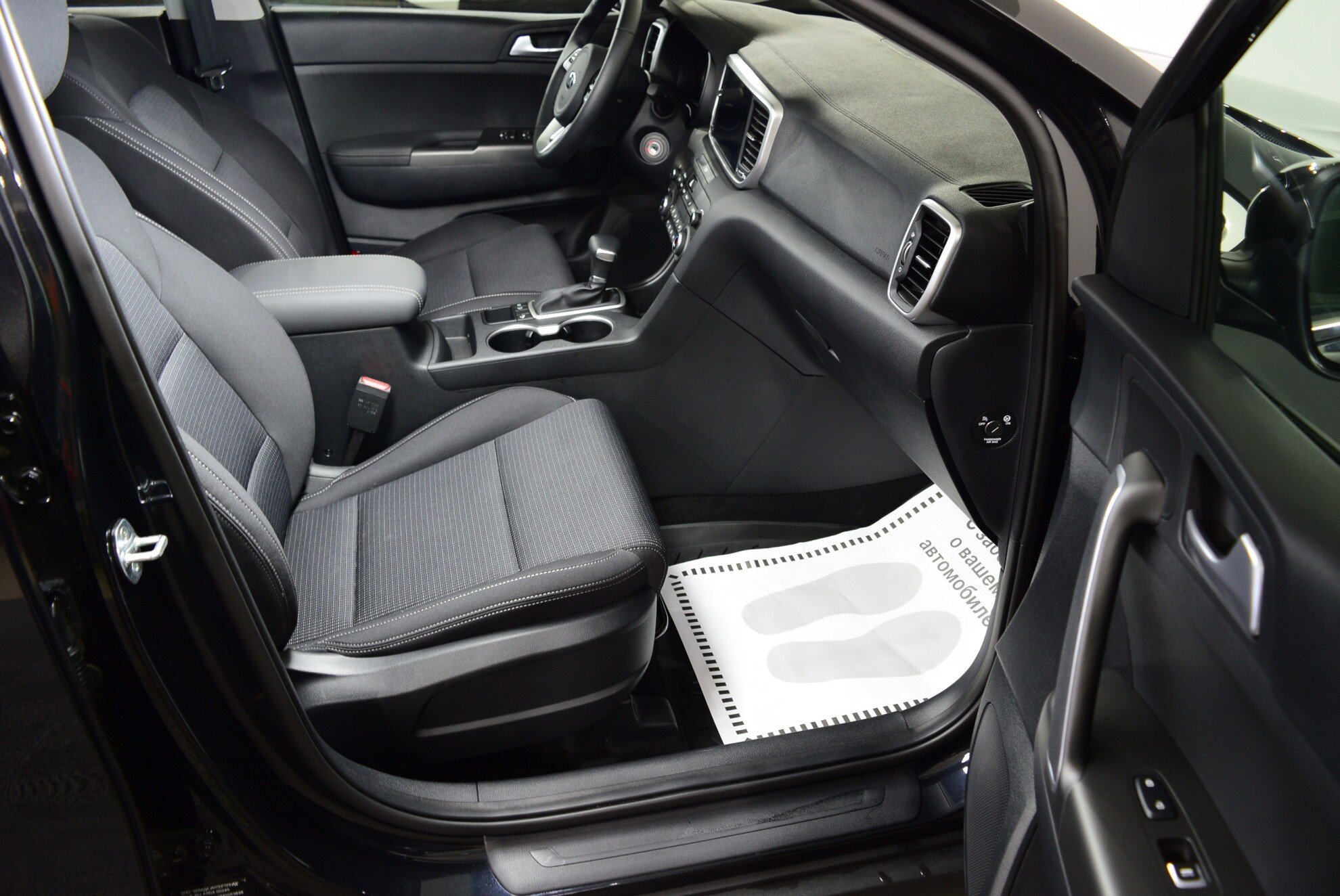 KIA Sportage миниатюра 8