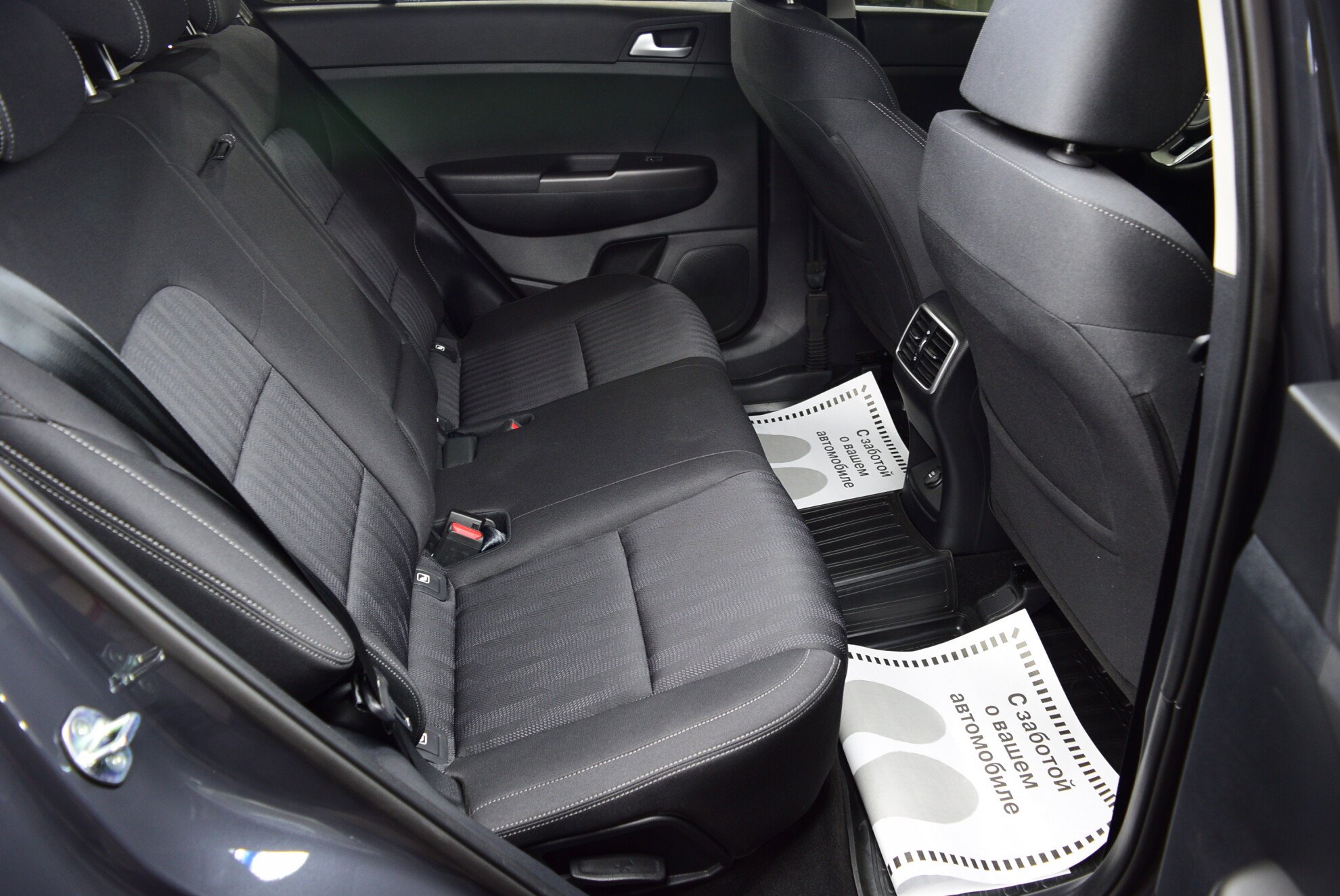 KIA Sportage миниатюра 10