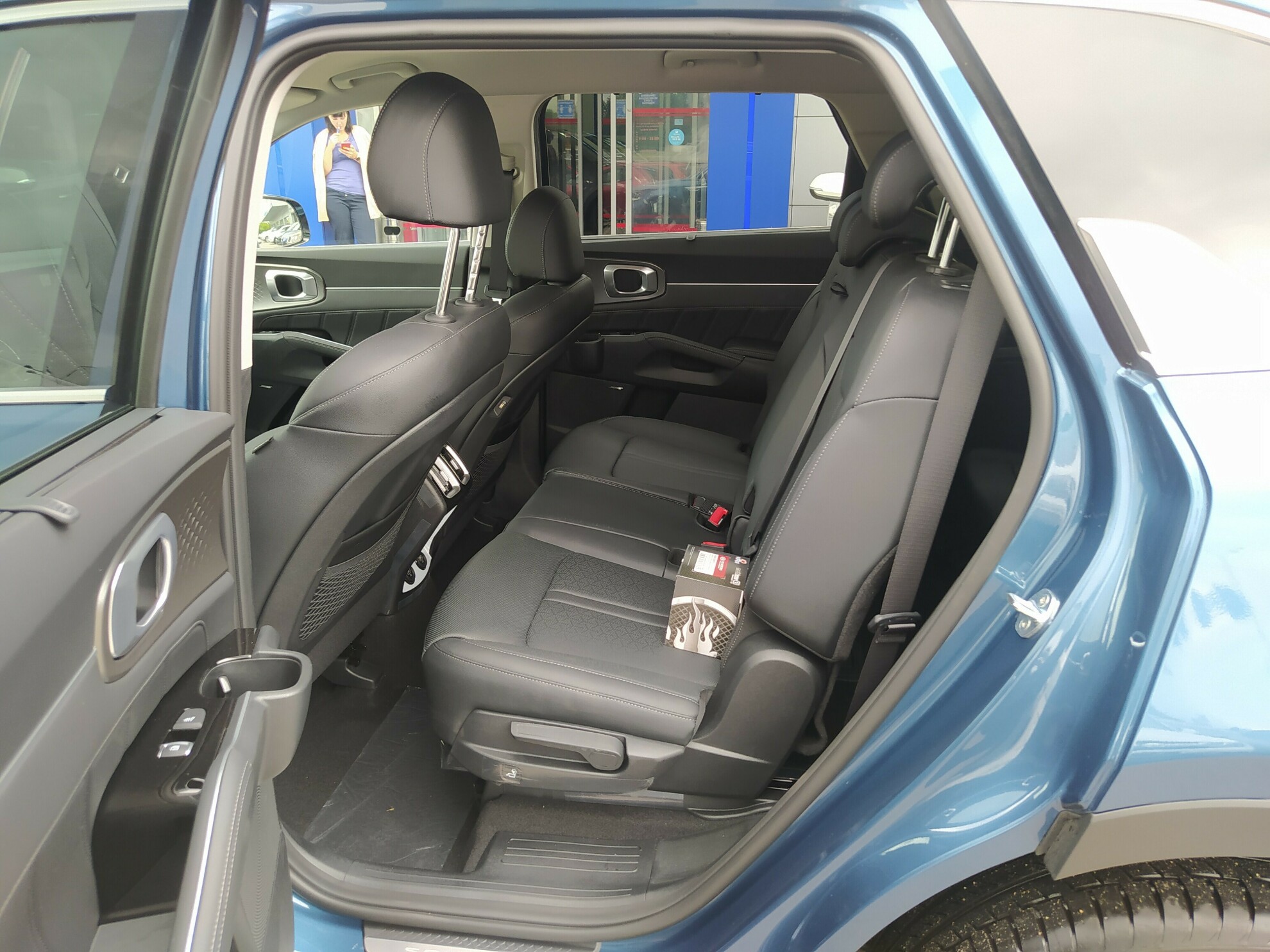 KIA Sorento миниатюра 10