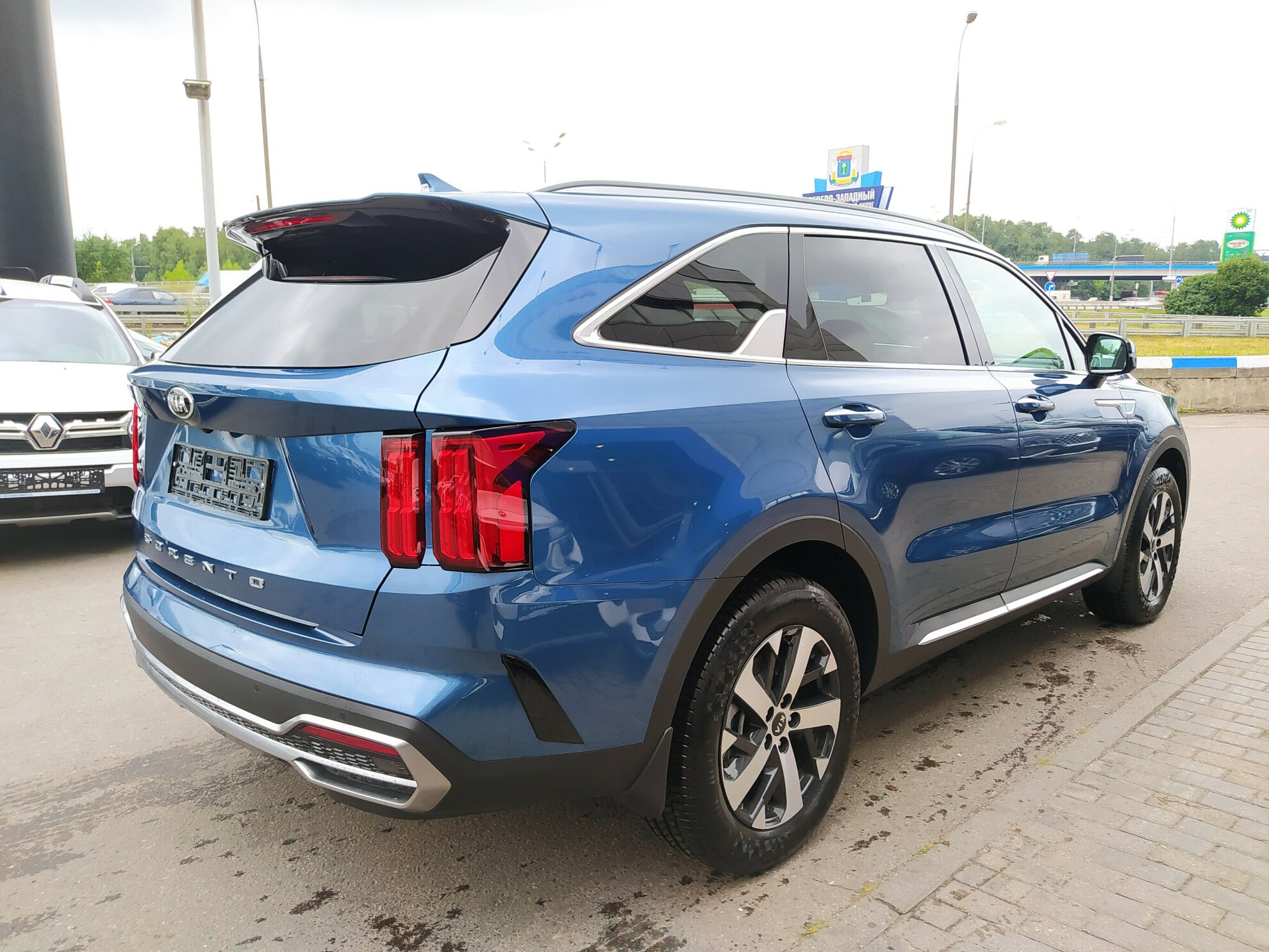 KIA Sorento миниатюра 4