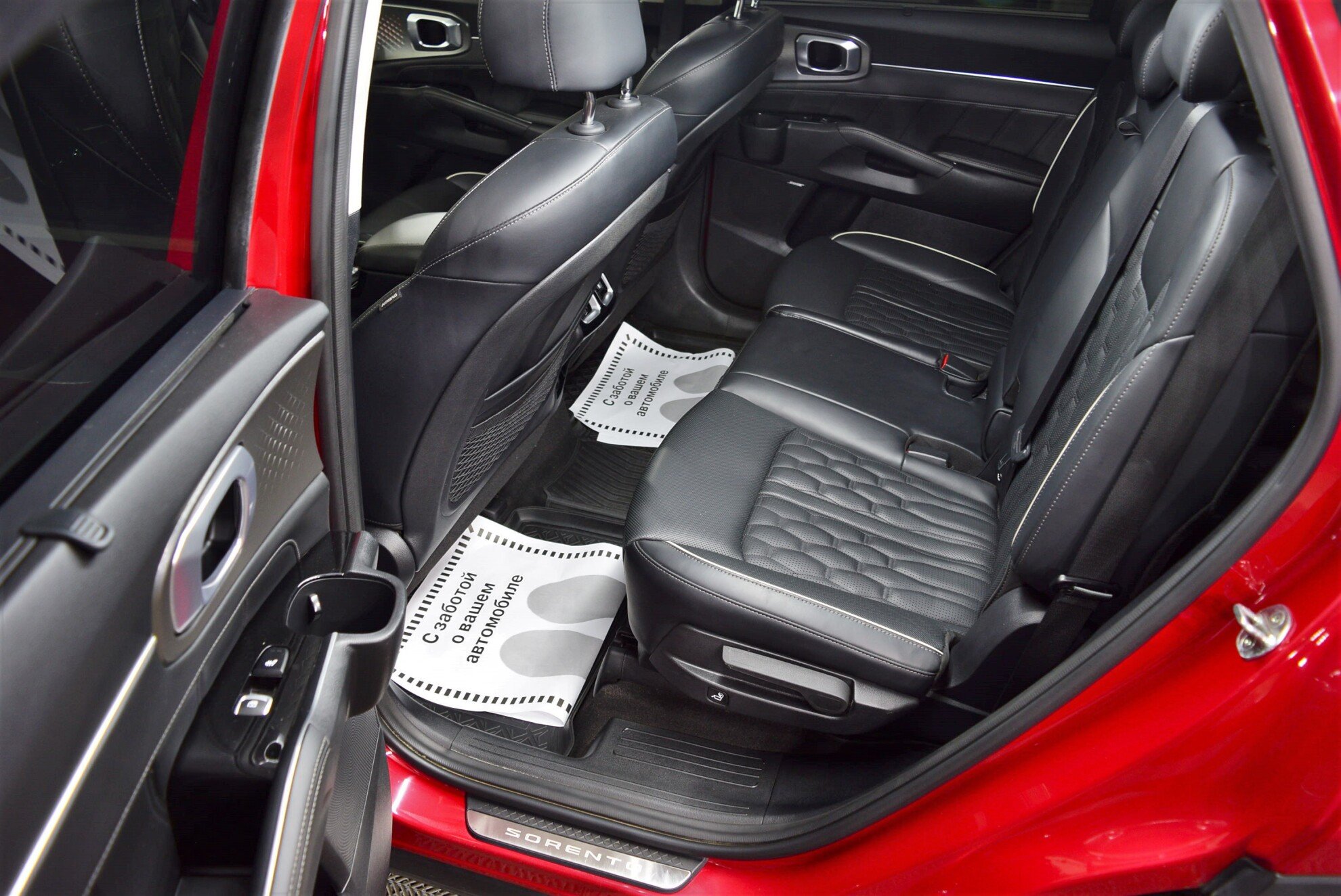 KIA Sorento миниатюра 10