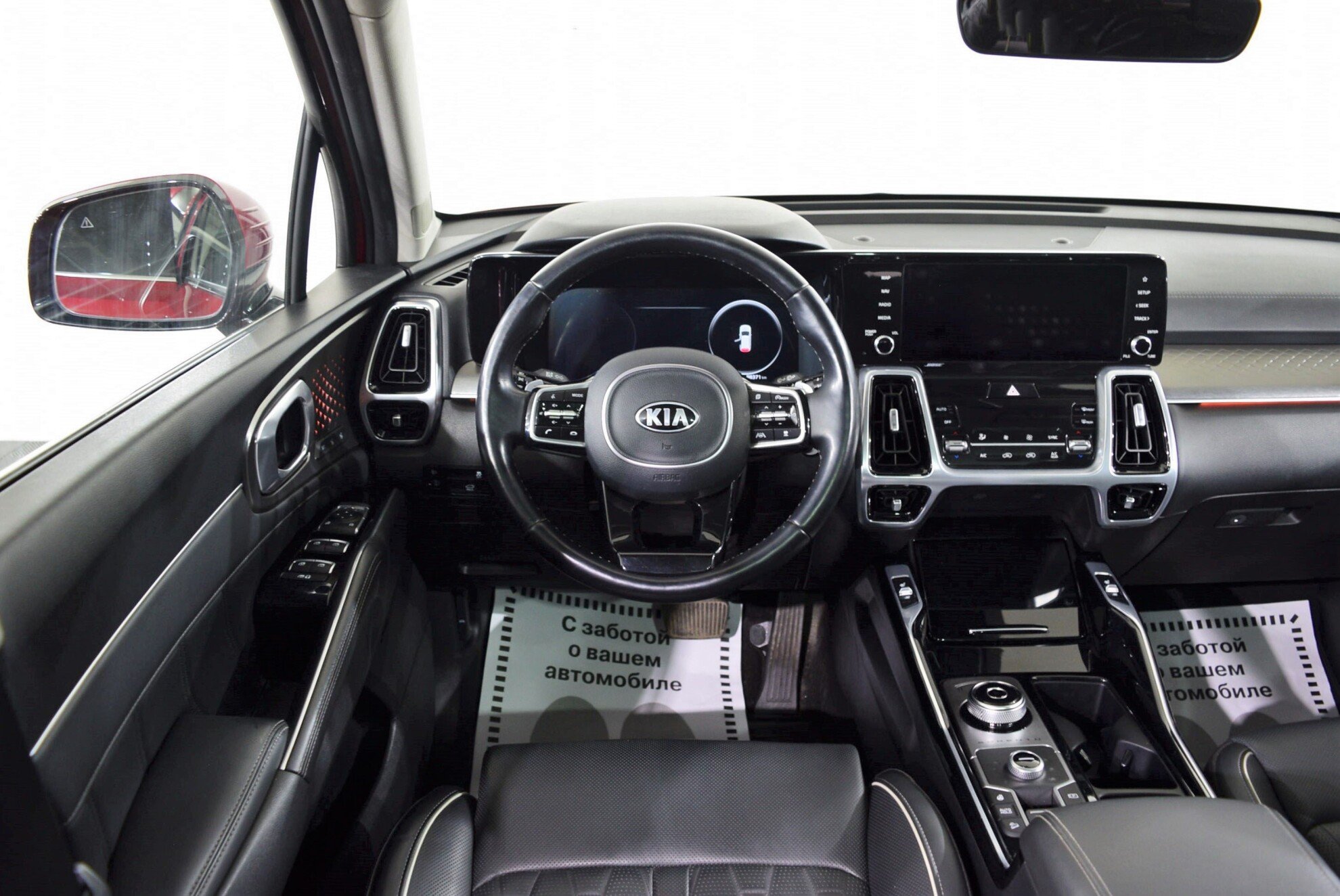 KIA Sorento миниатюра 8