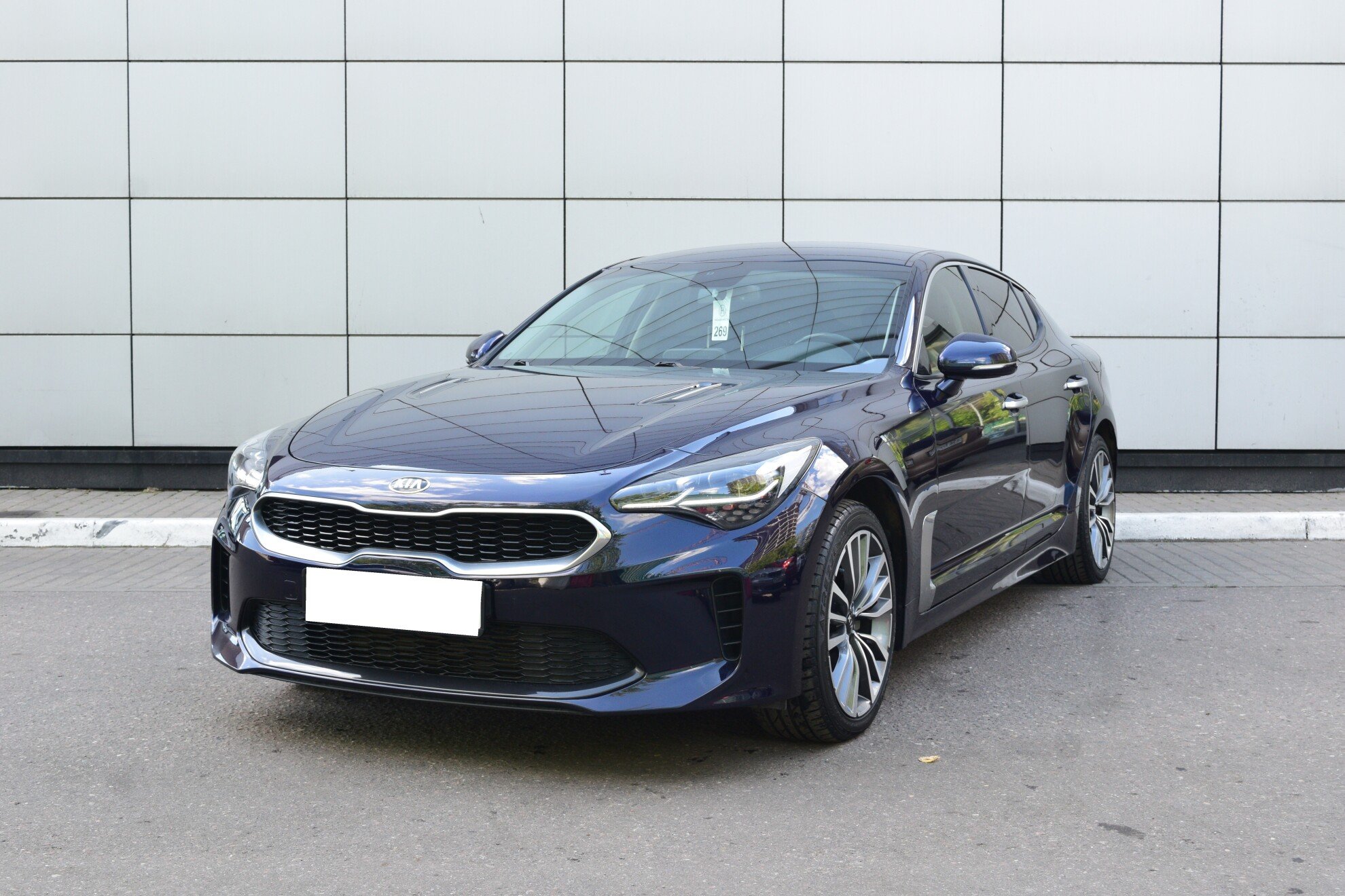 Превью KIA Stinger