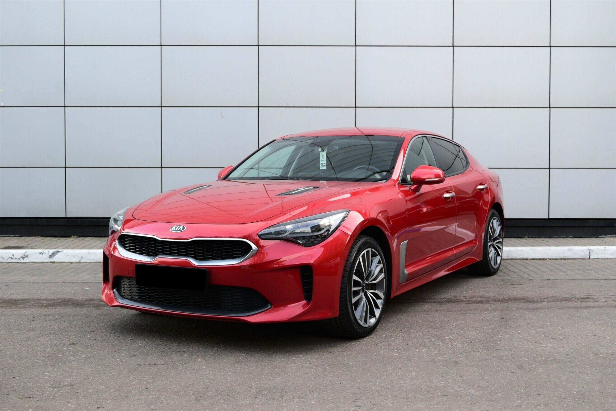 Превью KIA Stinger