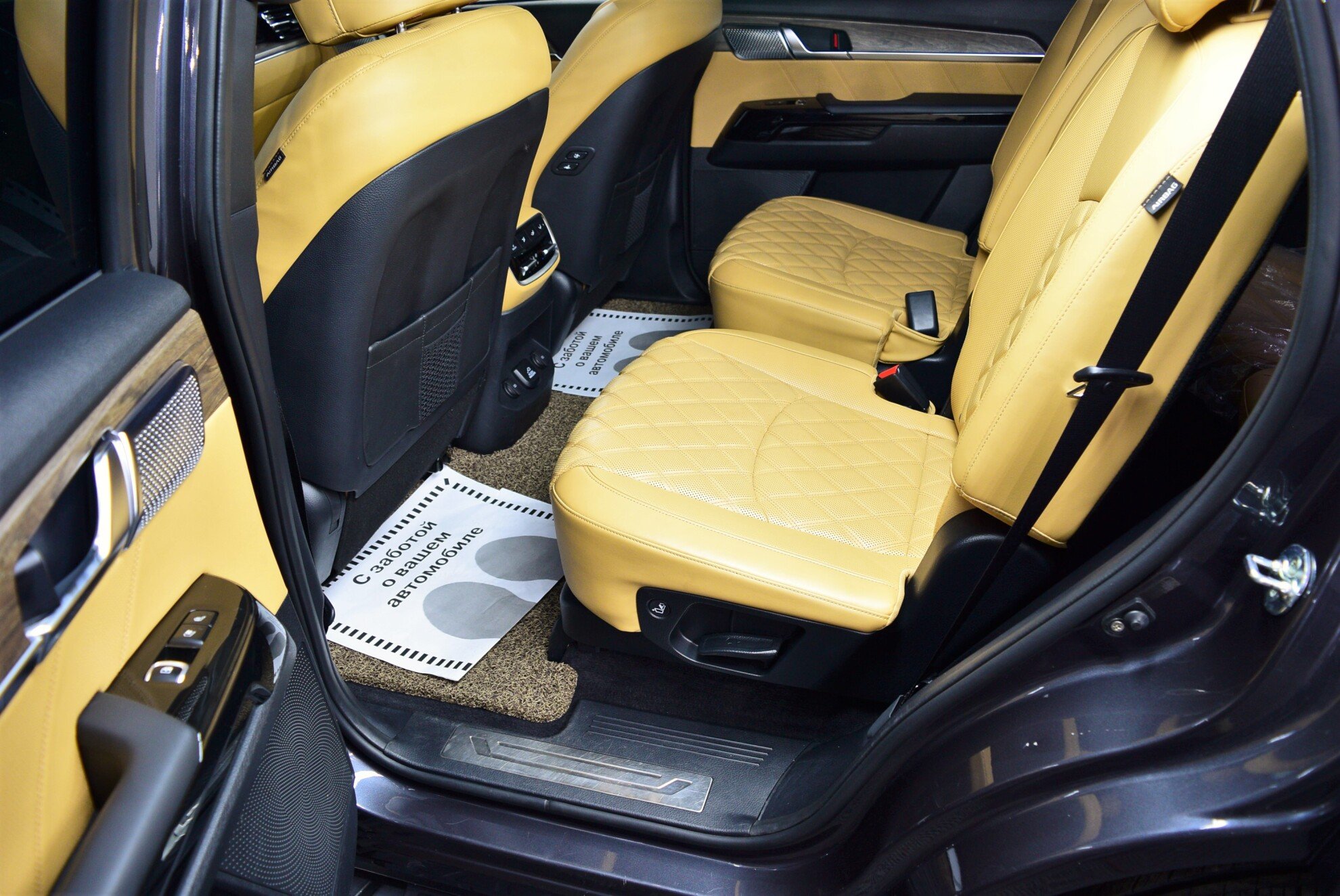KIA Mohave миниатюра 9