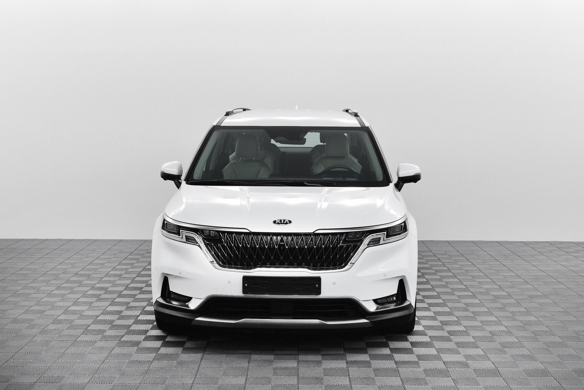 KIA Carnival миниатюра 2