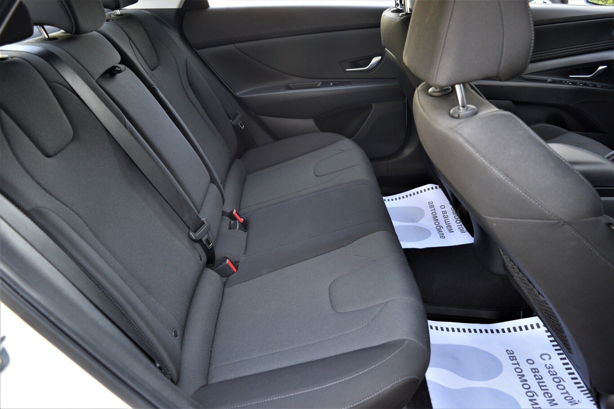 HYUNDAI Elantra миниатюра 10