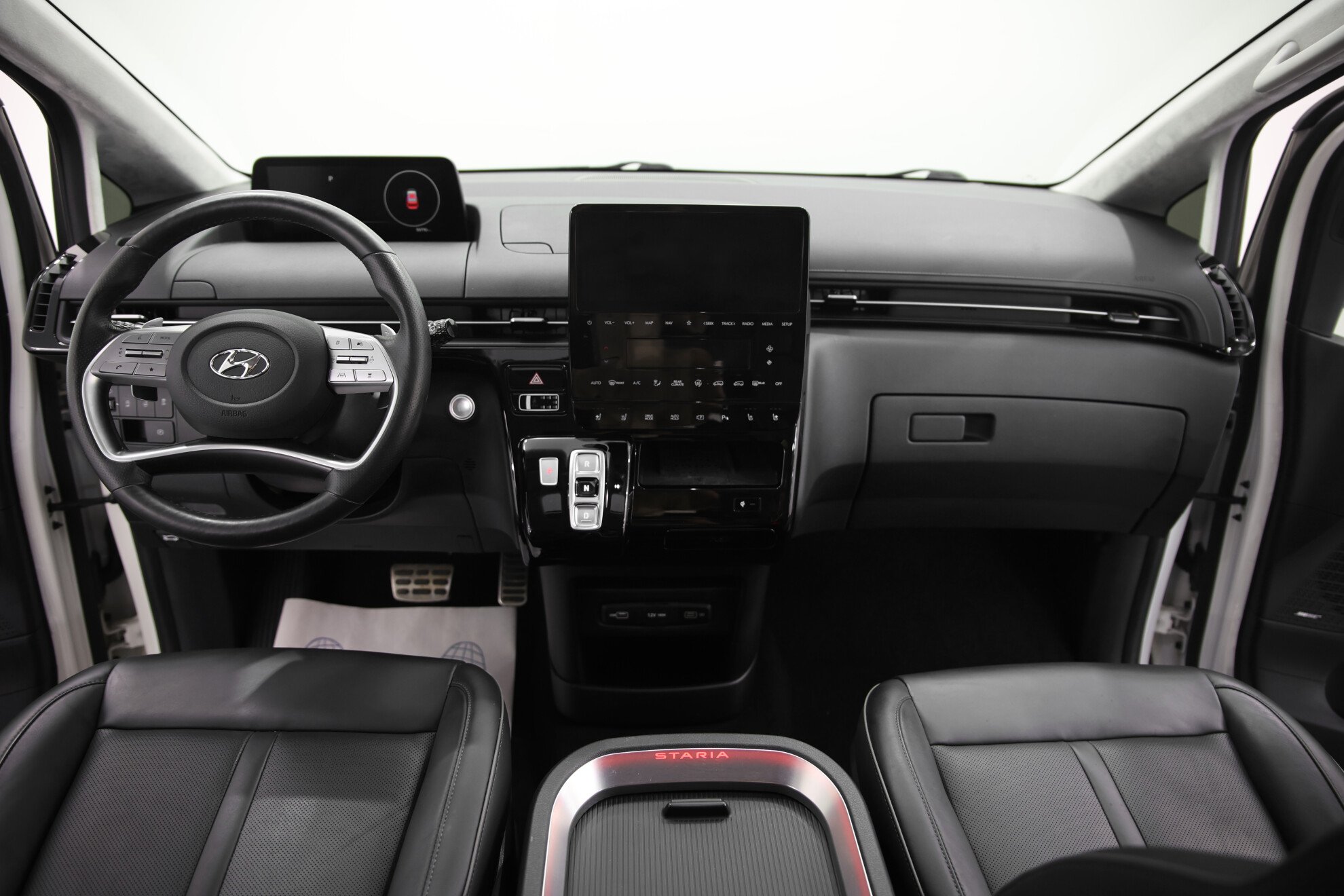 HYUNDAI Staria миниатюра 7