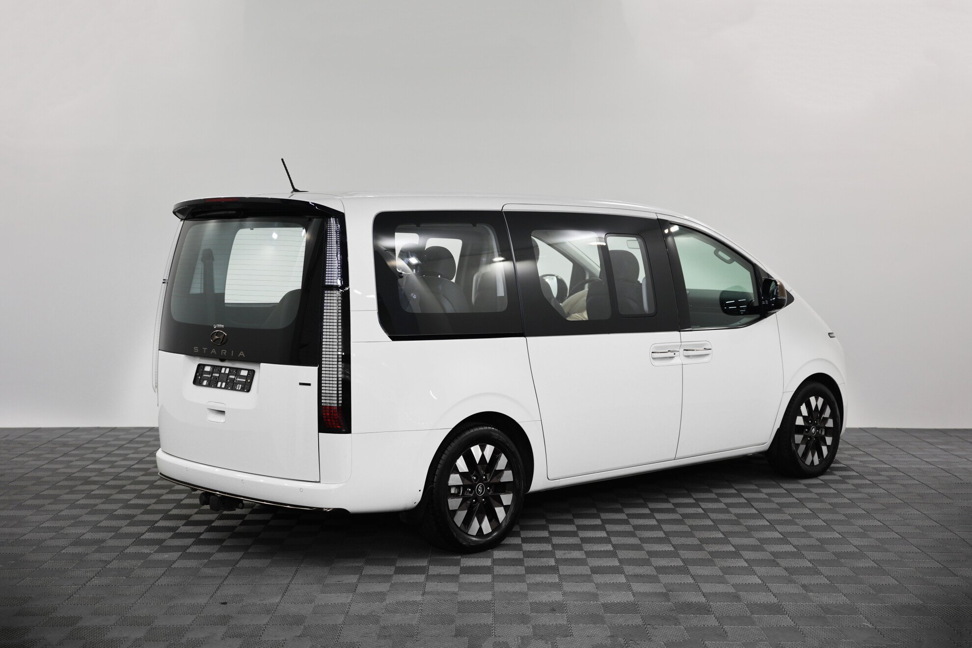 HYUNDAI Staria миниатюра 4