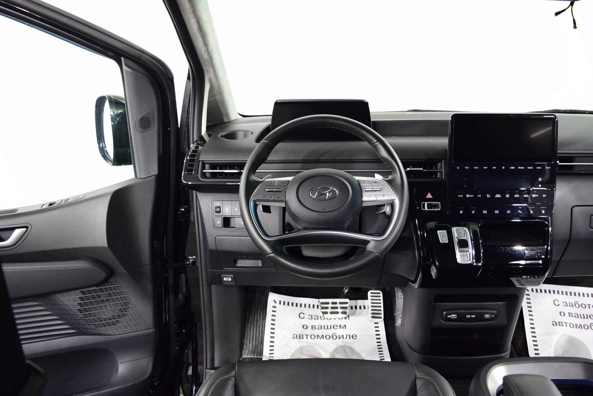 HYUNDAI Staria миниатюра 7